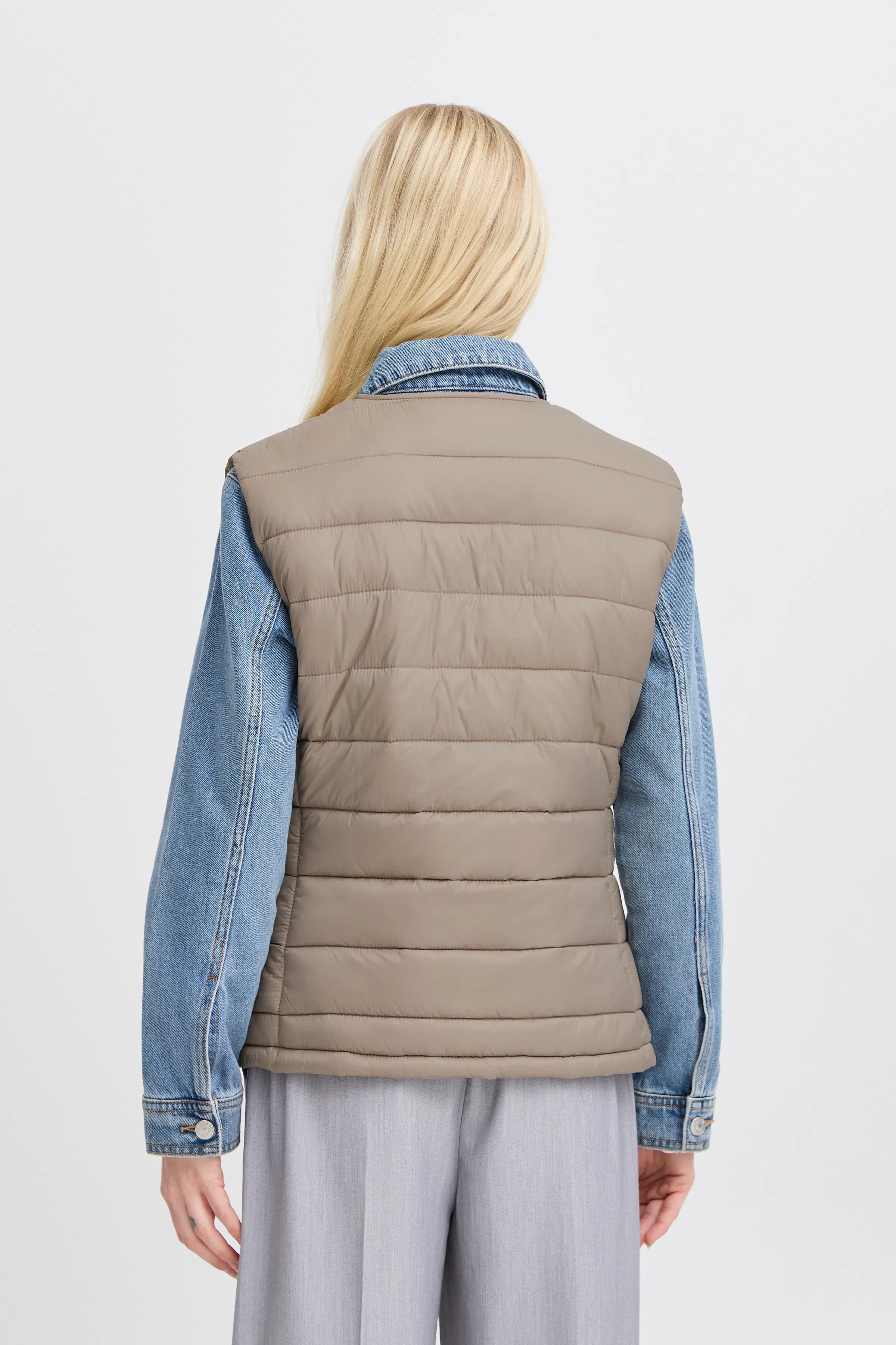 BYBERTA Vest yttertøj LOOKBOOK BACK 20816074-171105