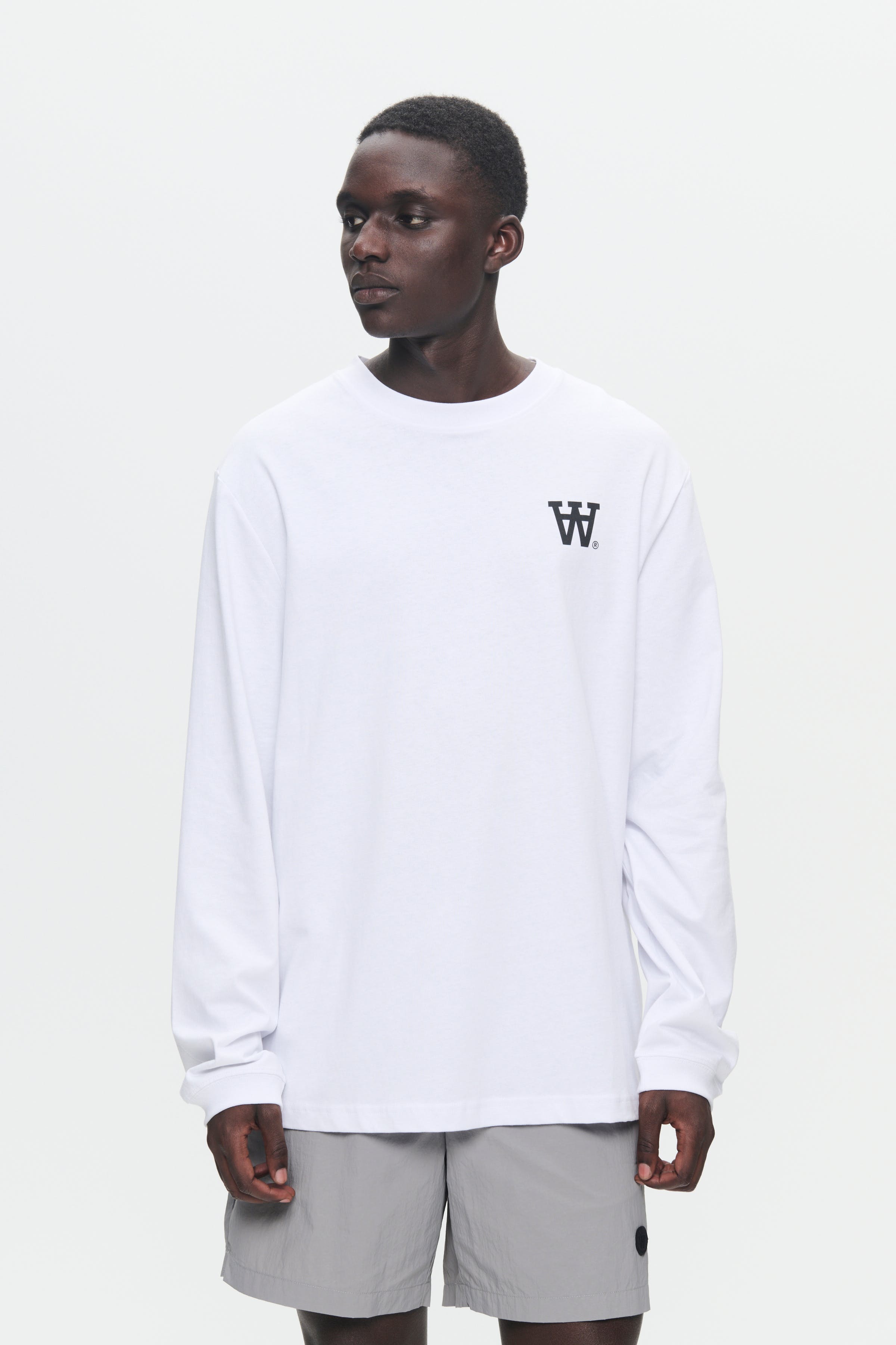 WWAsa T-shirt LOOKBOOK FRONT 30250075-110601