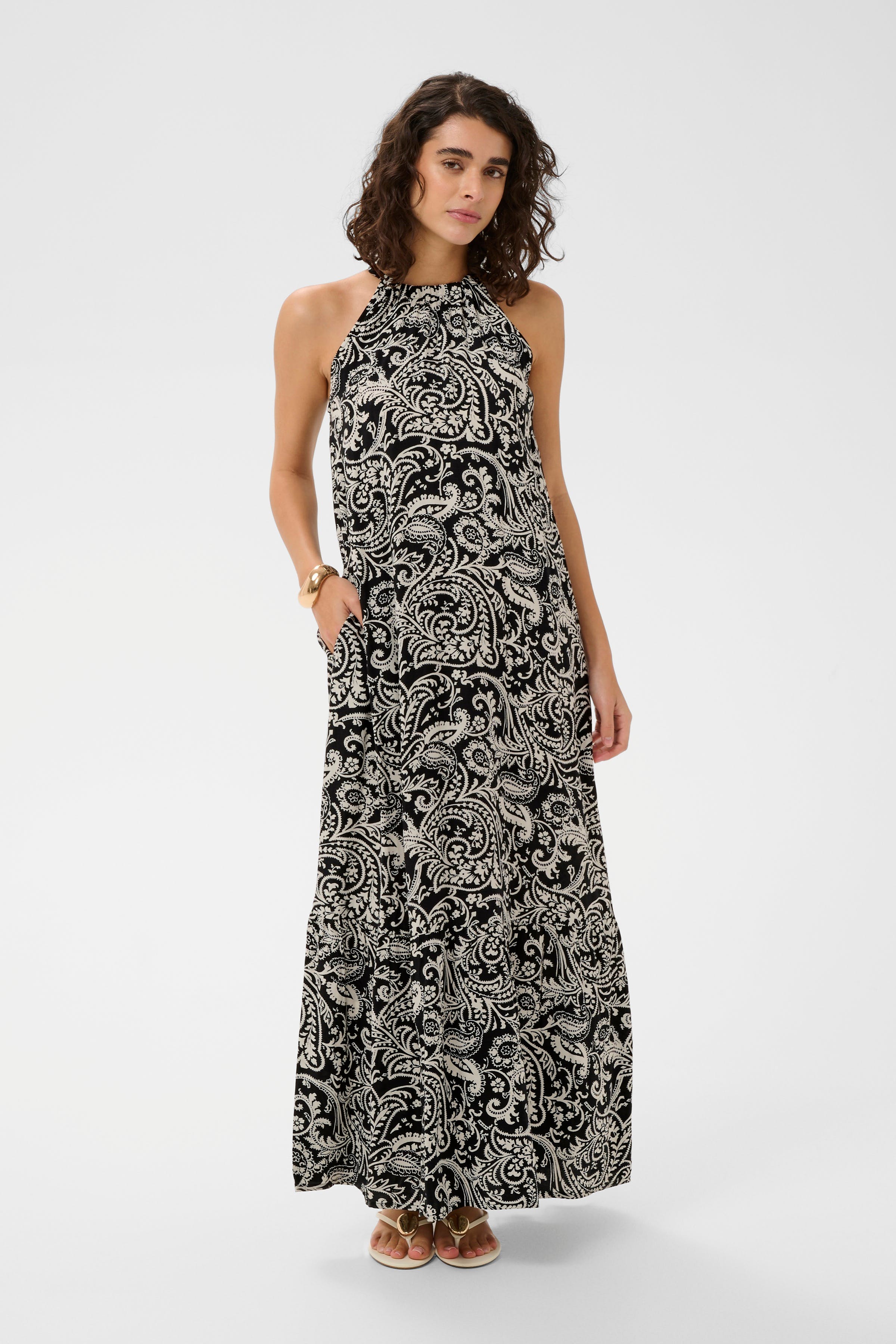 KAbella Kjole LOOKBOOK FRONT 10511525-109282