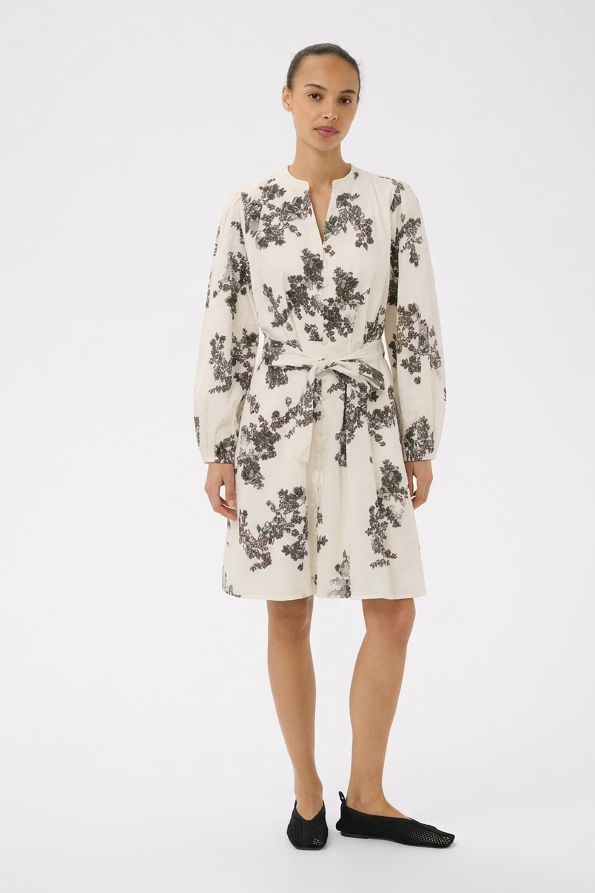 AviraPW Klänning LOOKBOOK FRONT 30310662-305130