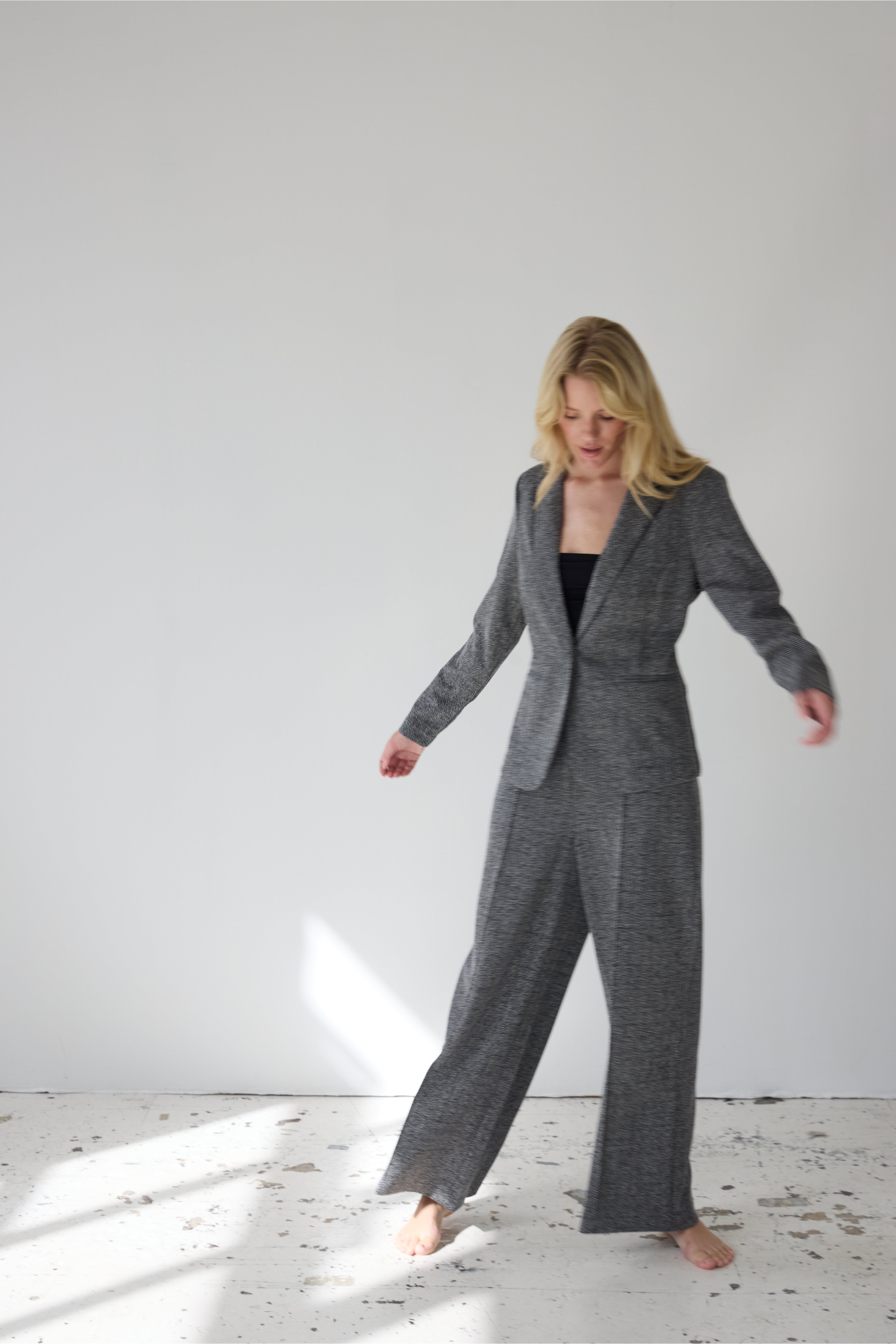 IHKATE Trousers LOCATION NONE 20121602-203523