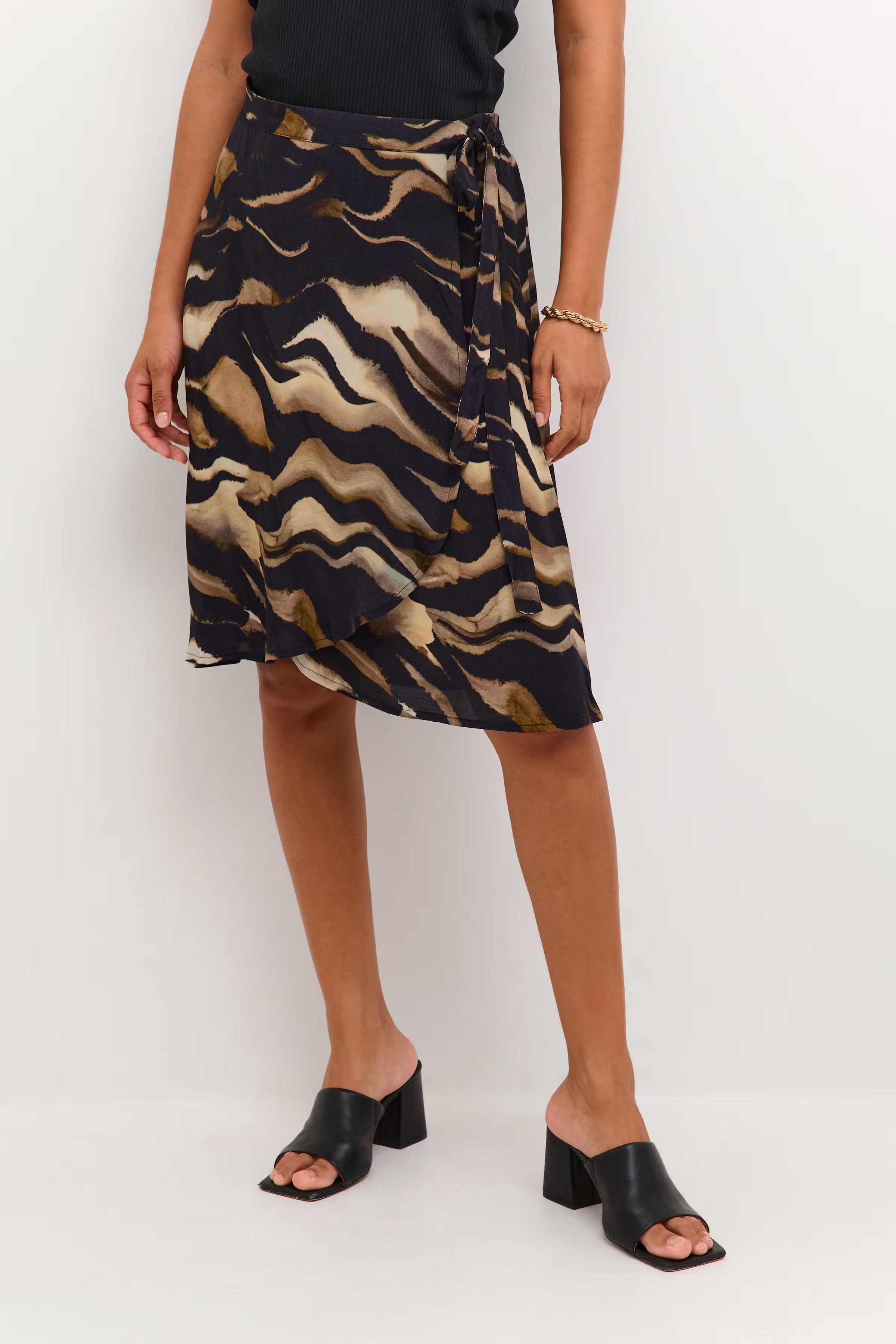 KAlaila Skjørt LOOKBOOK FRONT 10508526-105712