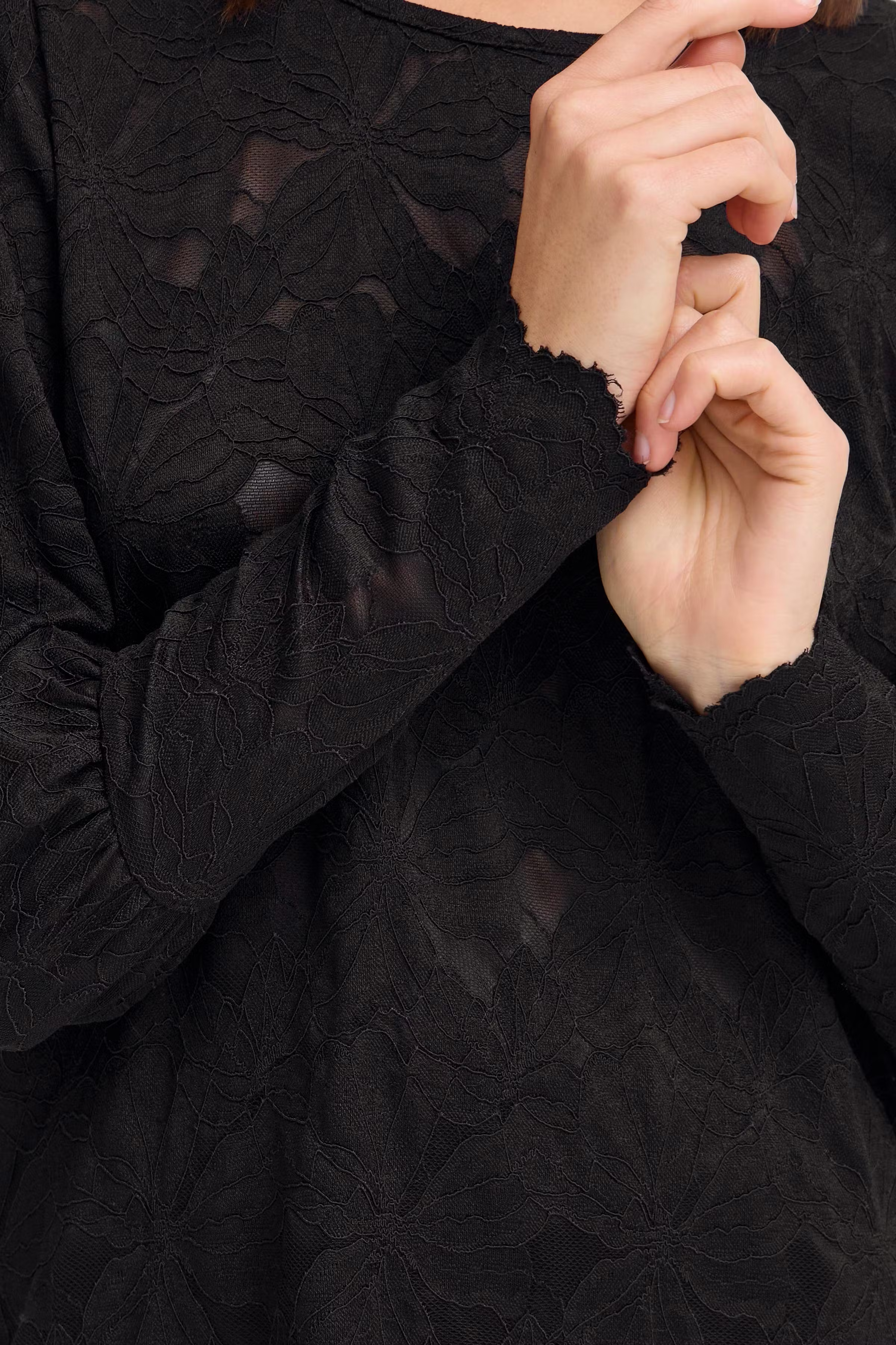 FRMIRABELLA Bluse LOOKBOOK DETAIL 20617655-194008