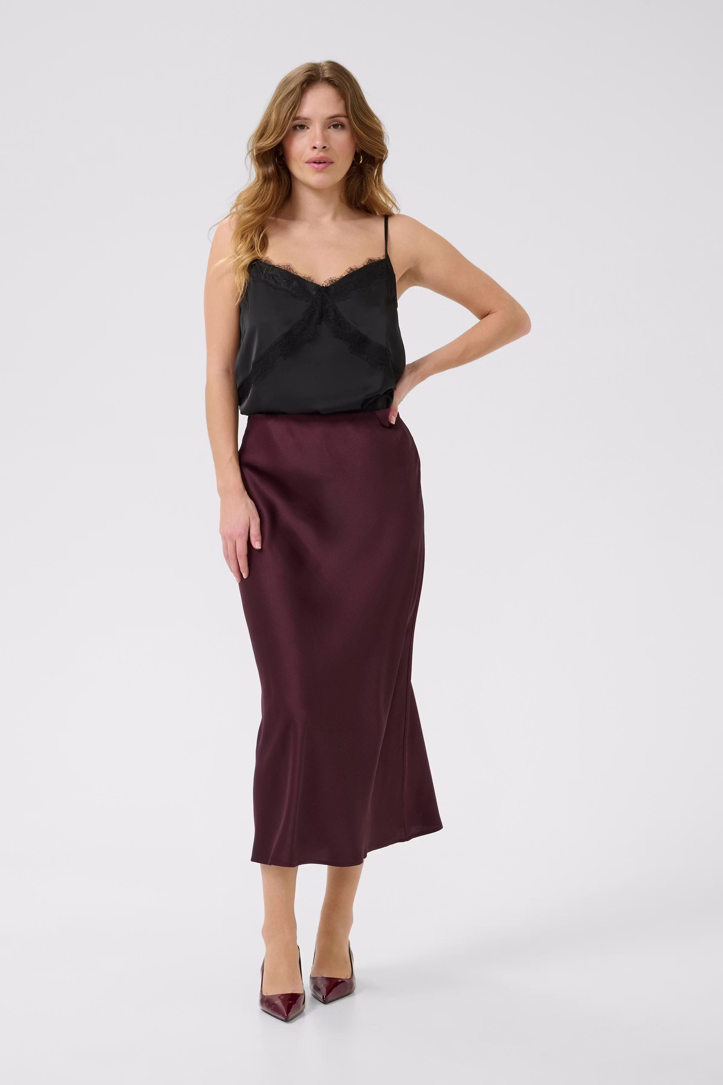 KAlotte Skjørt LOOKBOOK FRONT 10508853-191619