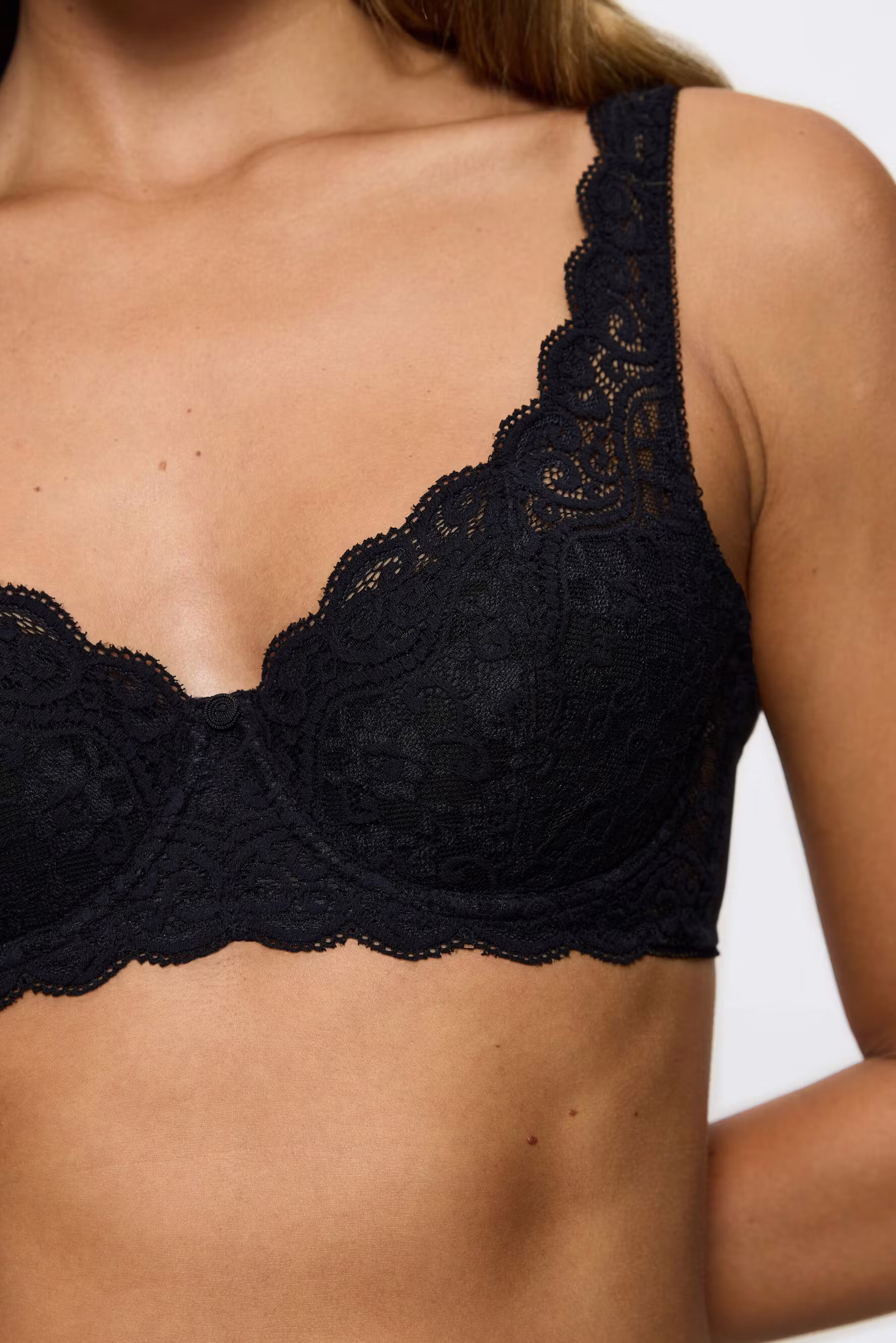 AmouretteWHP Bra LOOKBOOK DETAIL 40500280-T0004