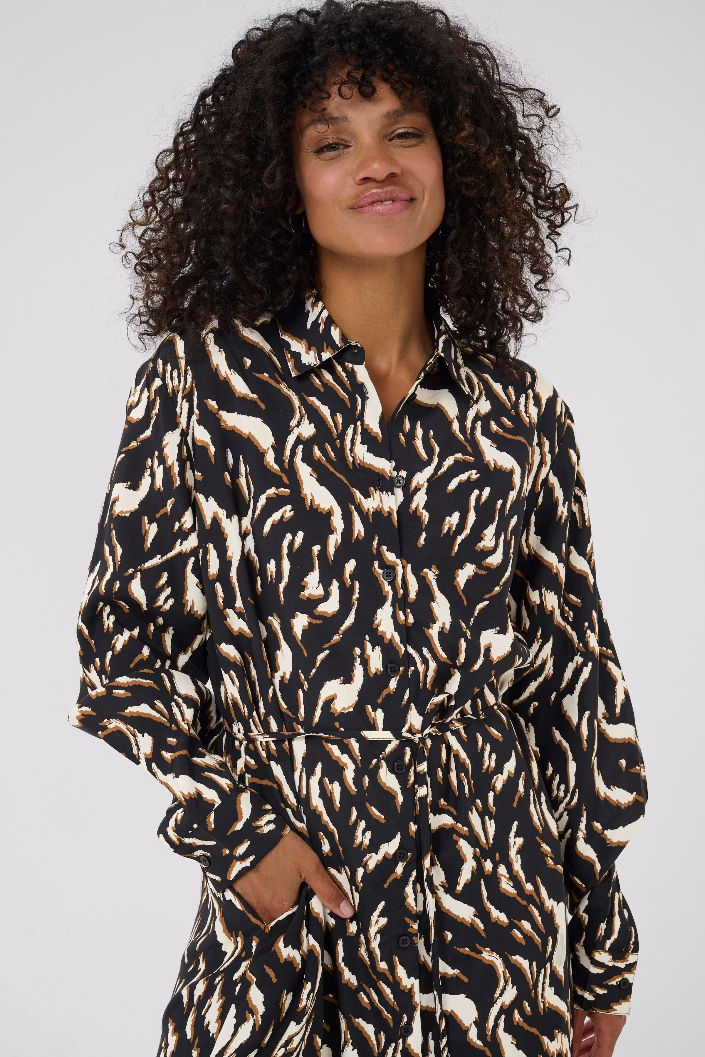 KAmille Dress LOOKBOOK DETAIL 10510518-108271