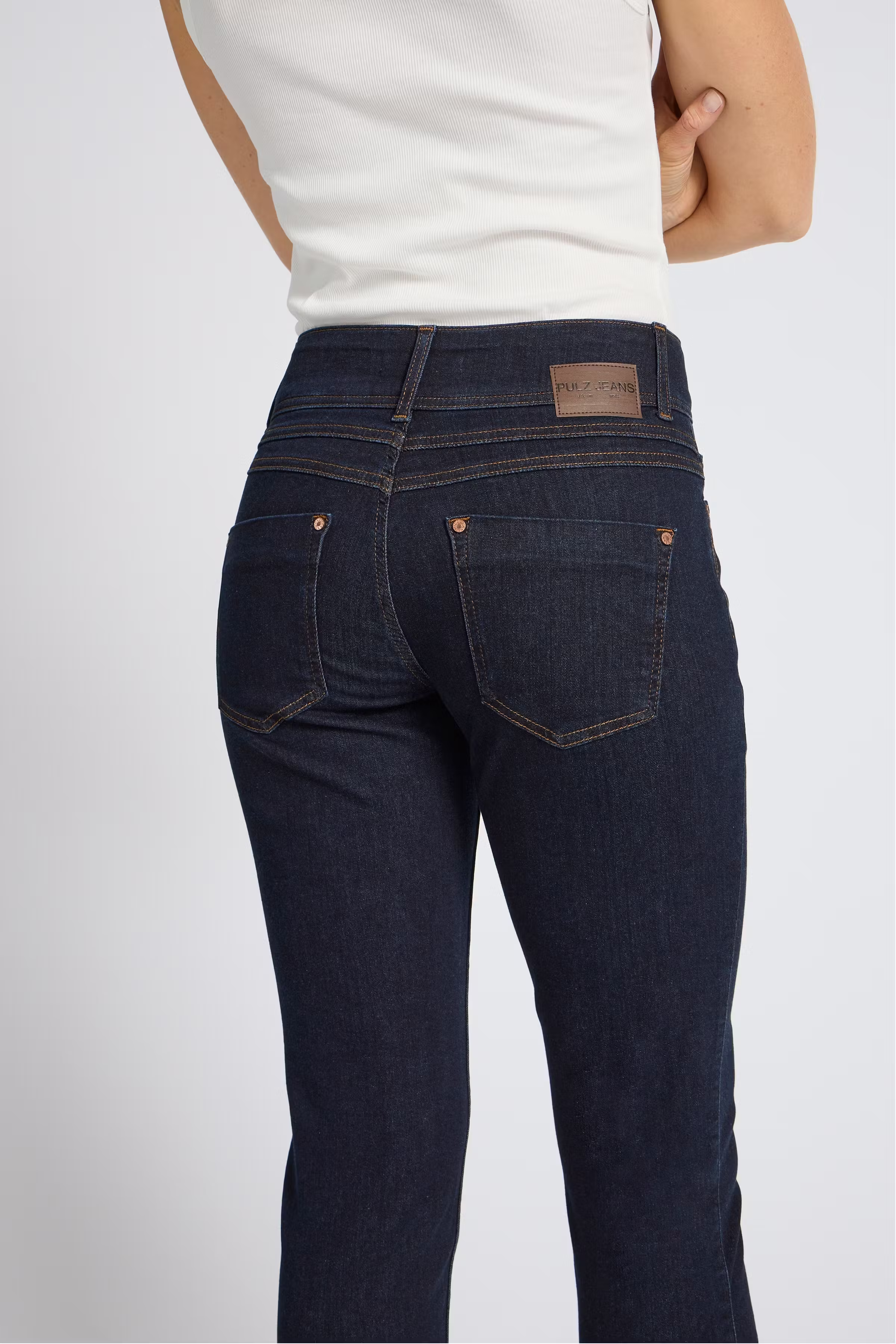 PZSUZY HW Curved Jeans Skinny leg LOCATION NONE 50206183-202124