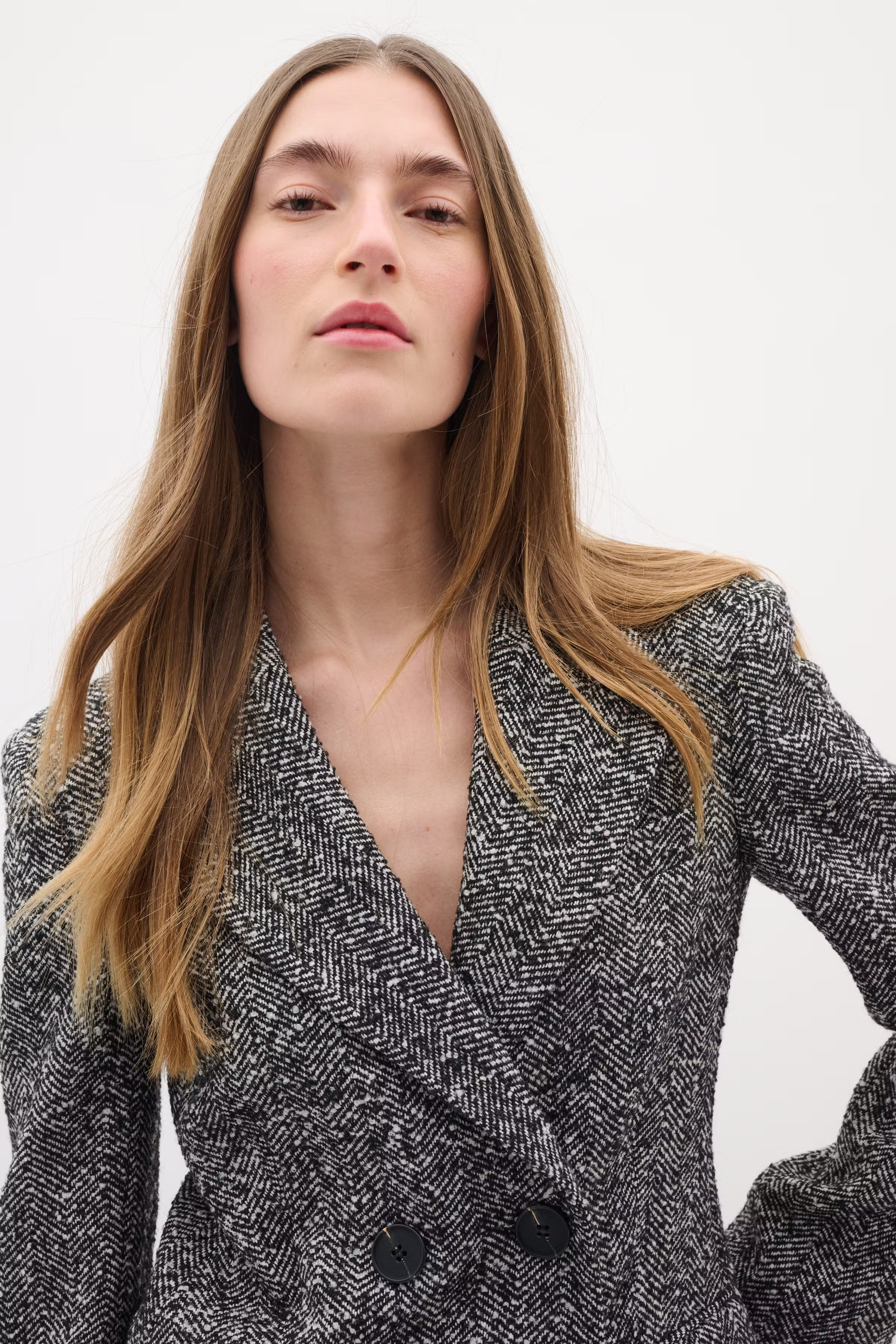 BryannyIW Blazer LOOKBOOK DETAIL 30111009-300027