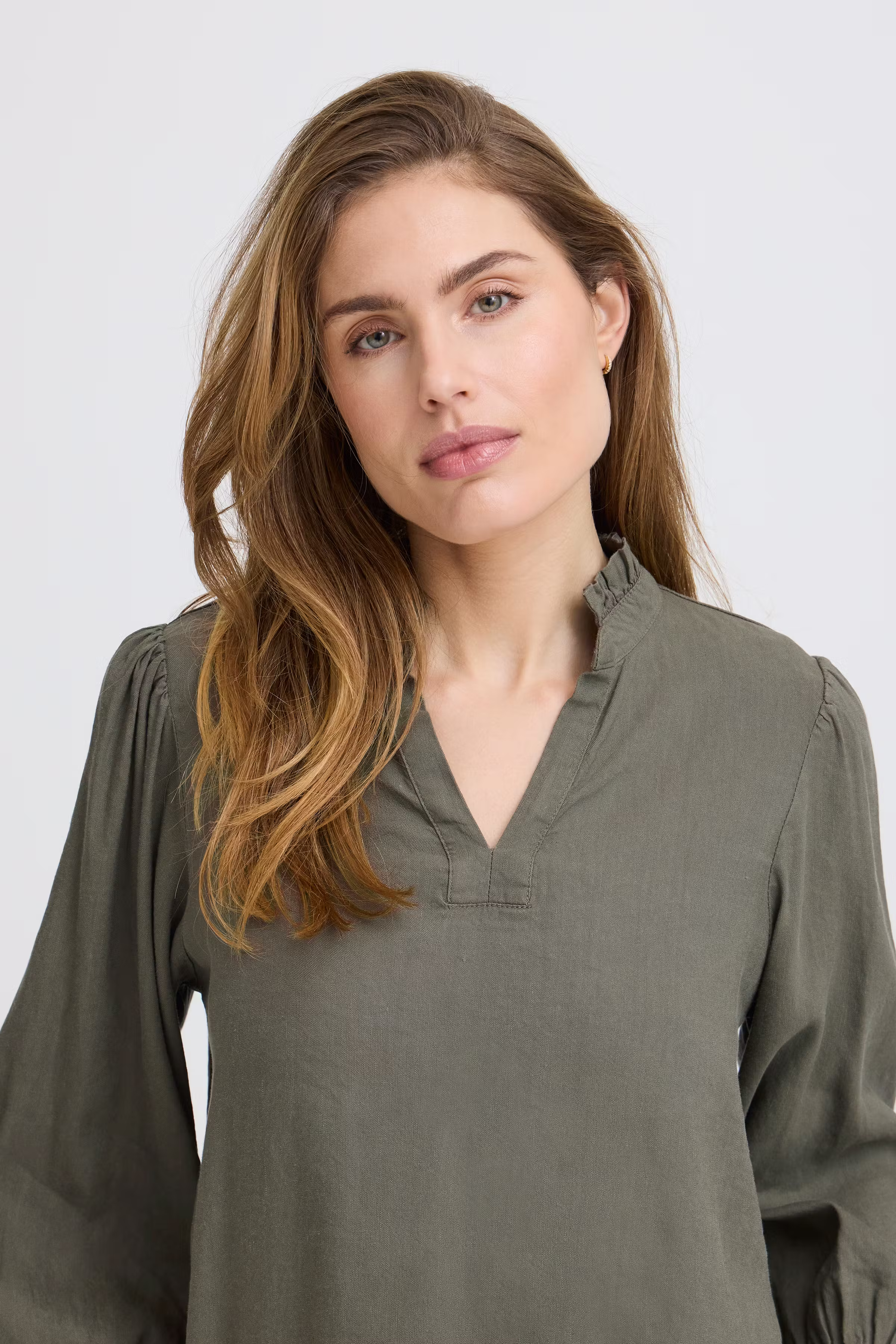 PZLUCA Blouse LOOKBOOK DETAIL 50210428-180312