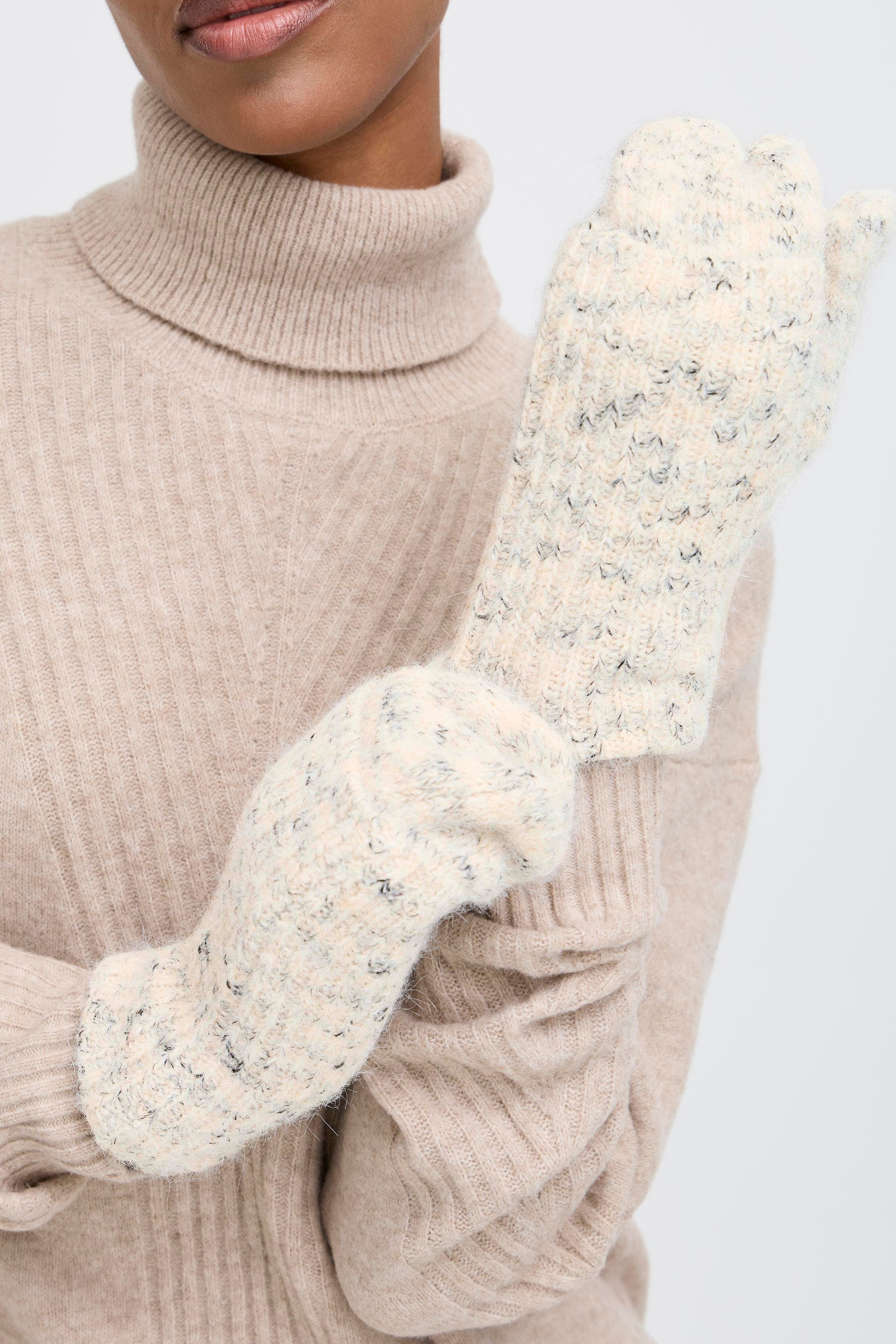 IALIINA Gloves LOOKBOOK FRONT 20124395-1243011