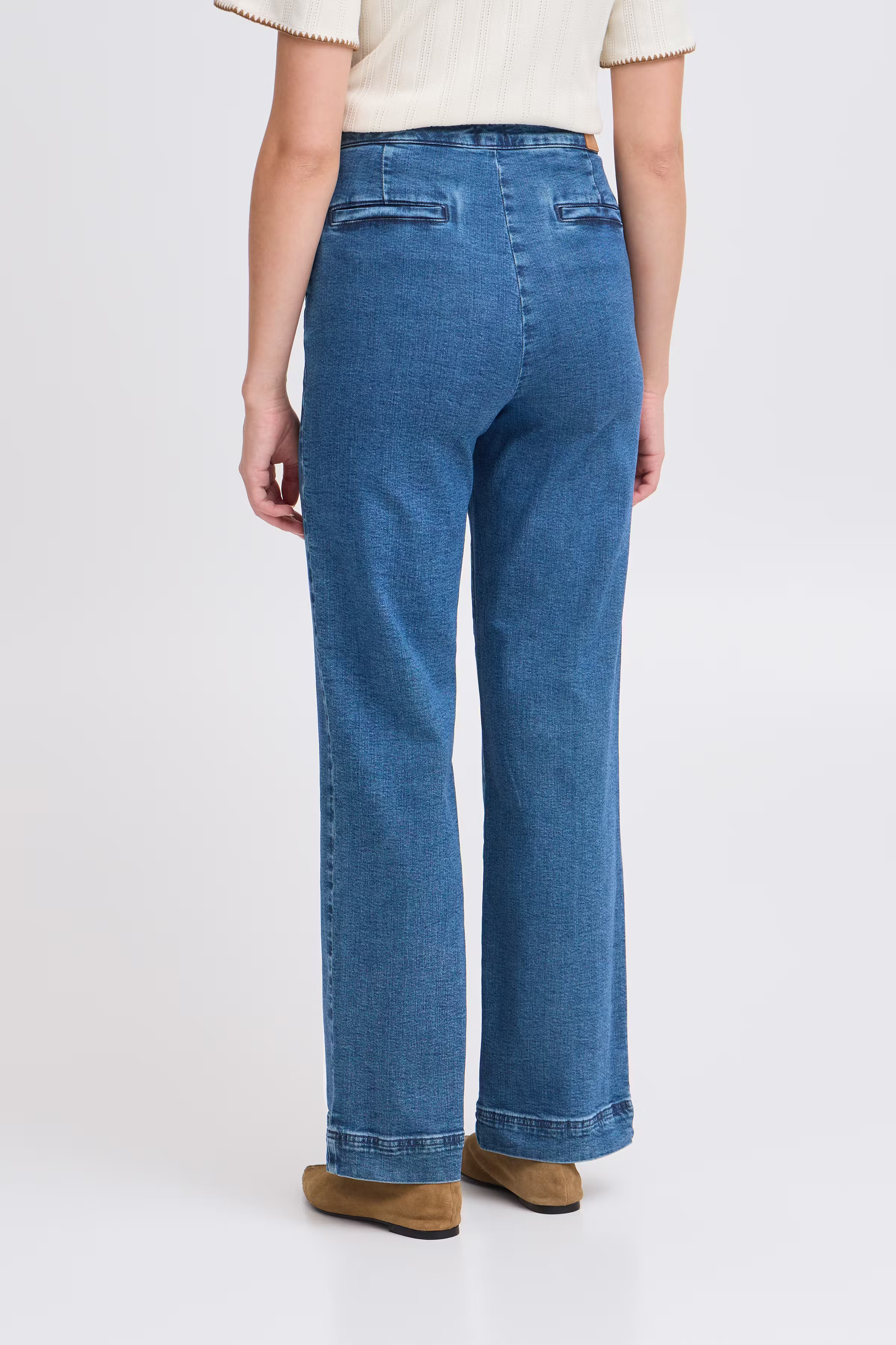 Jeans LOOKBOOK BACK 20122327-203952