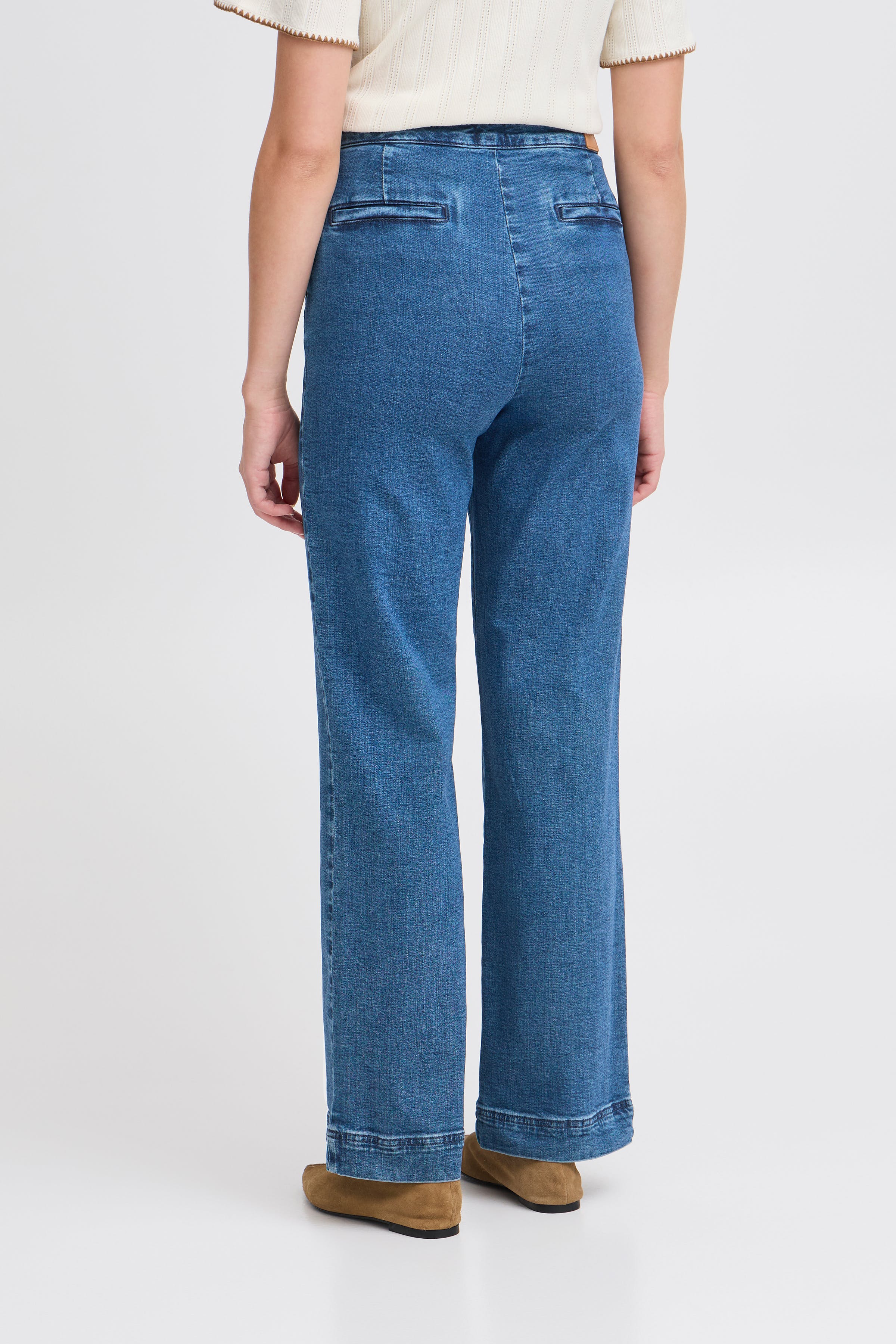 Jeans LOOKBOOK BACK 20122327-203952