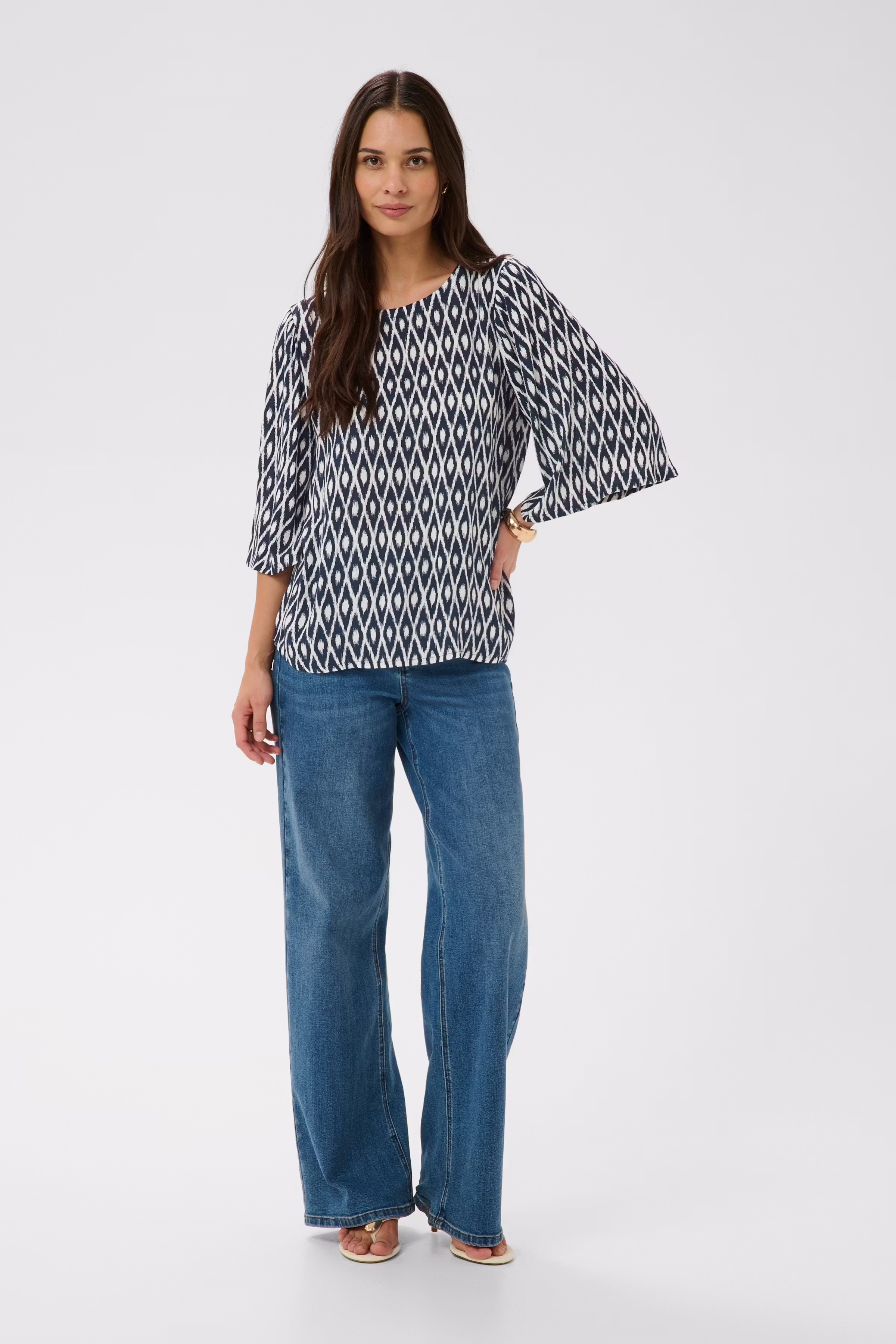 KAebellen Blouse LOOKBOOK FRONT 10506327-109245