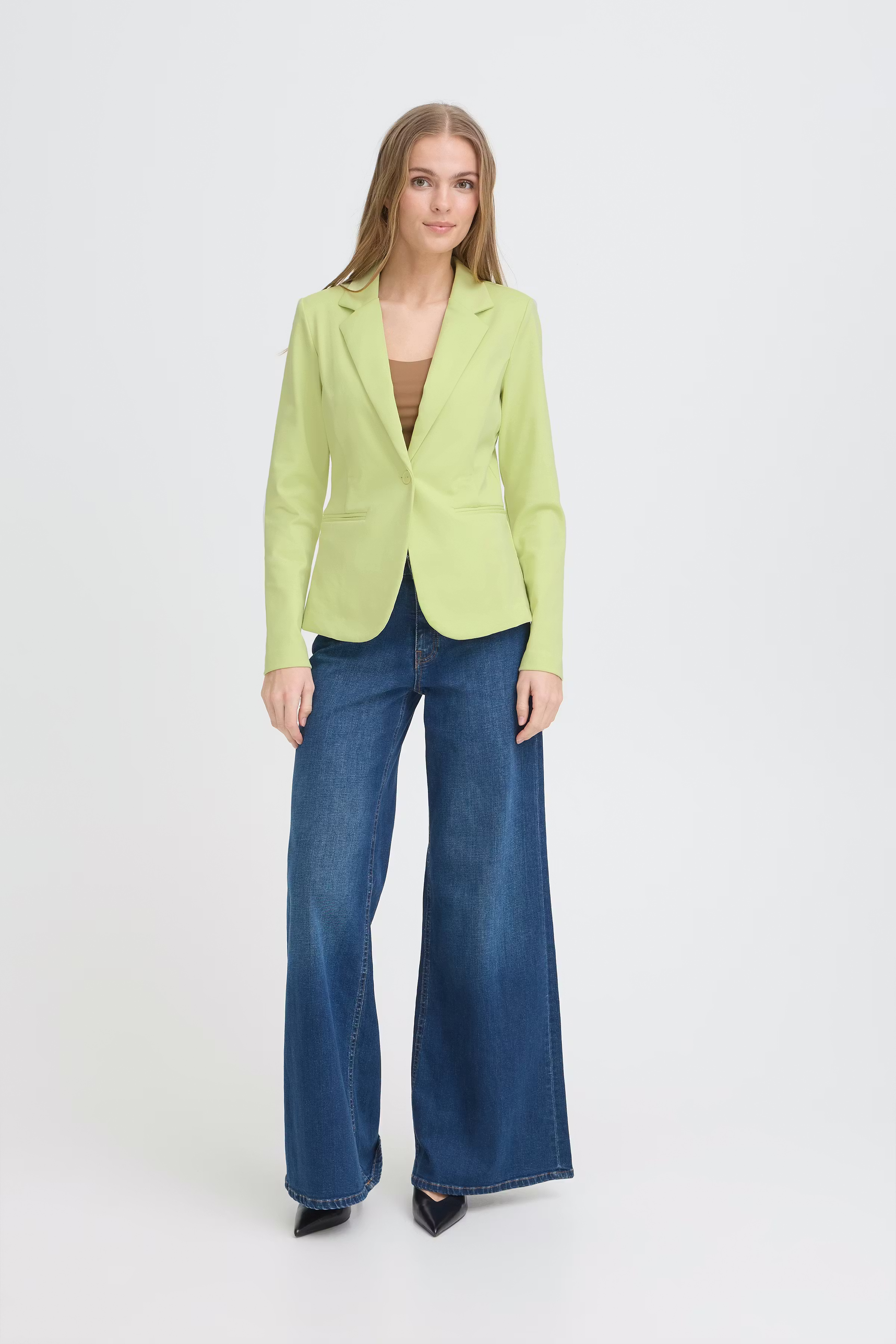 IHKATE Blazer LOOKBOOK FRONT 20101801-130317