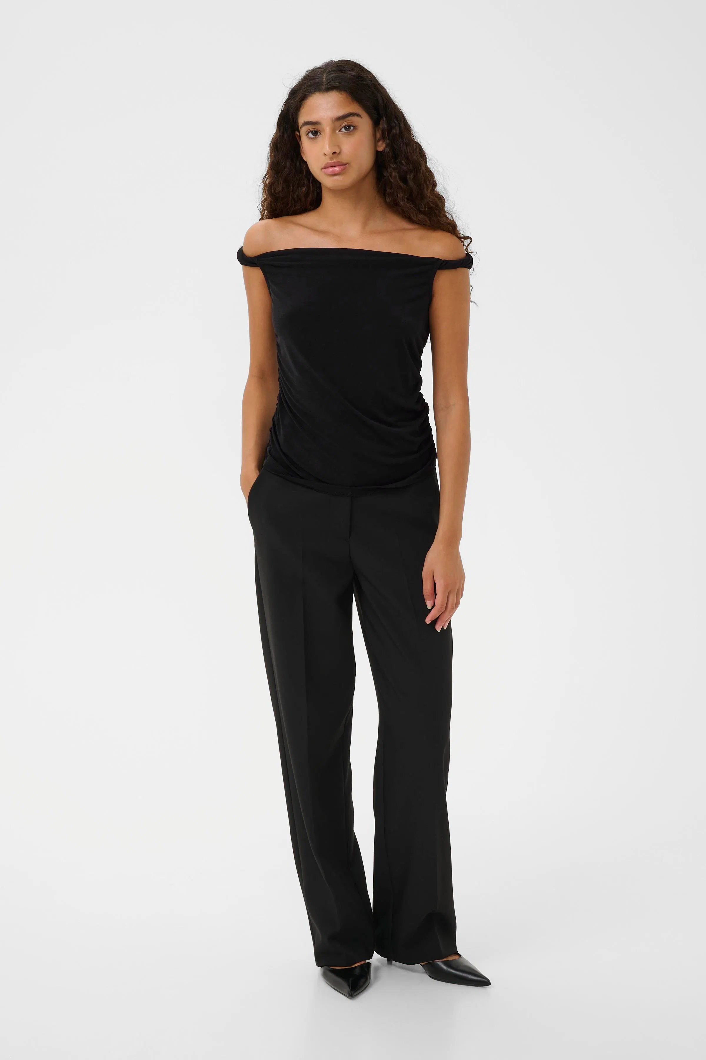 SLAdjo Top LOOKBOOK FRONT 30408965-194008