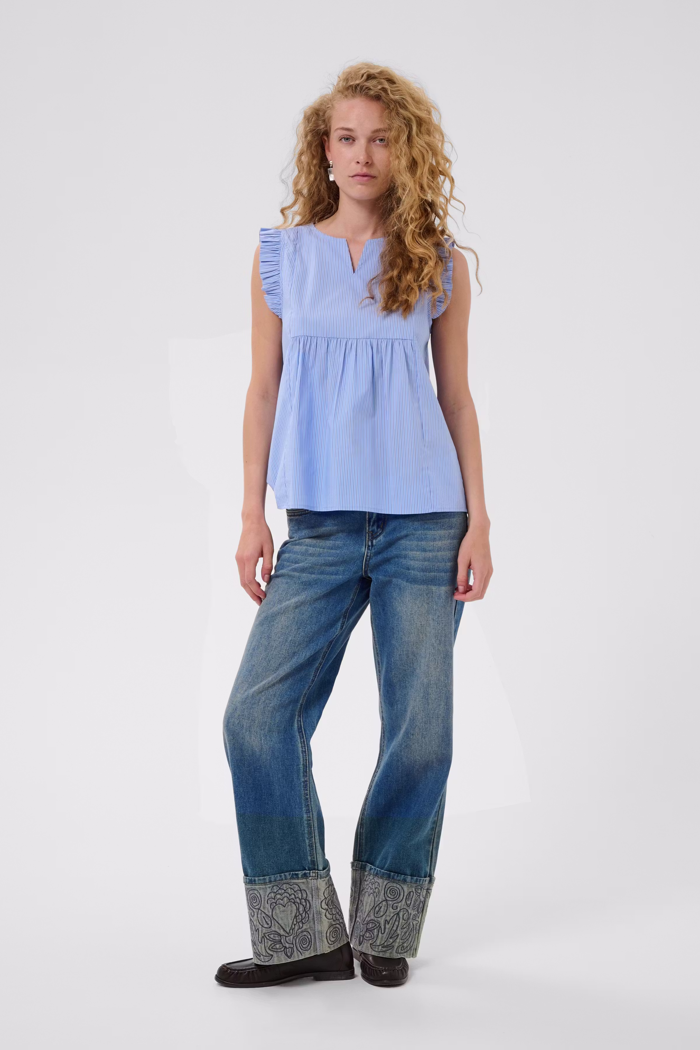 CUveda Top LOOKBOOK FRONT 50113695-109692