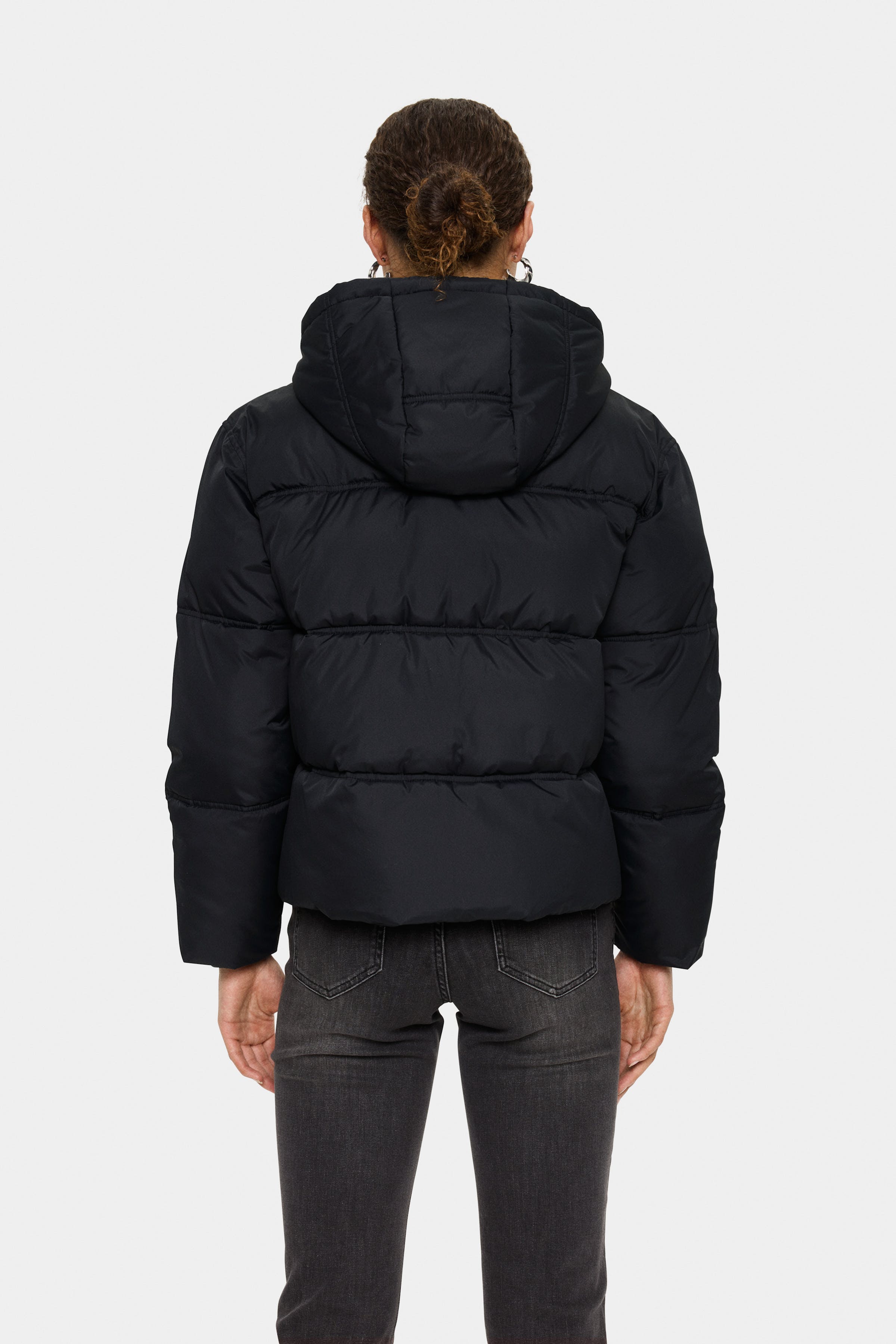 FeySZ Outerwear LOOKBOOK BACK 30513440-193911