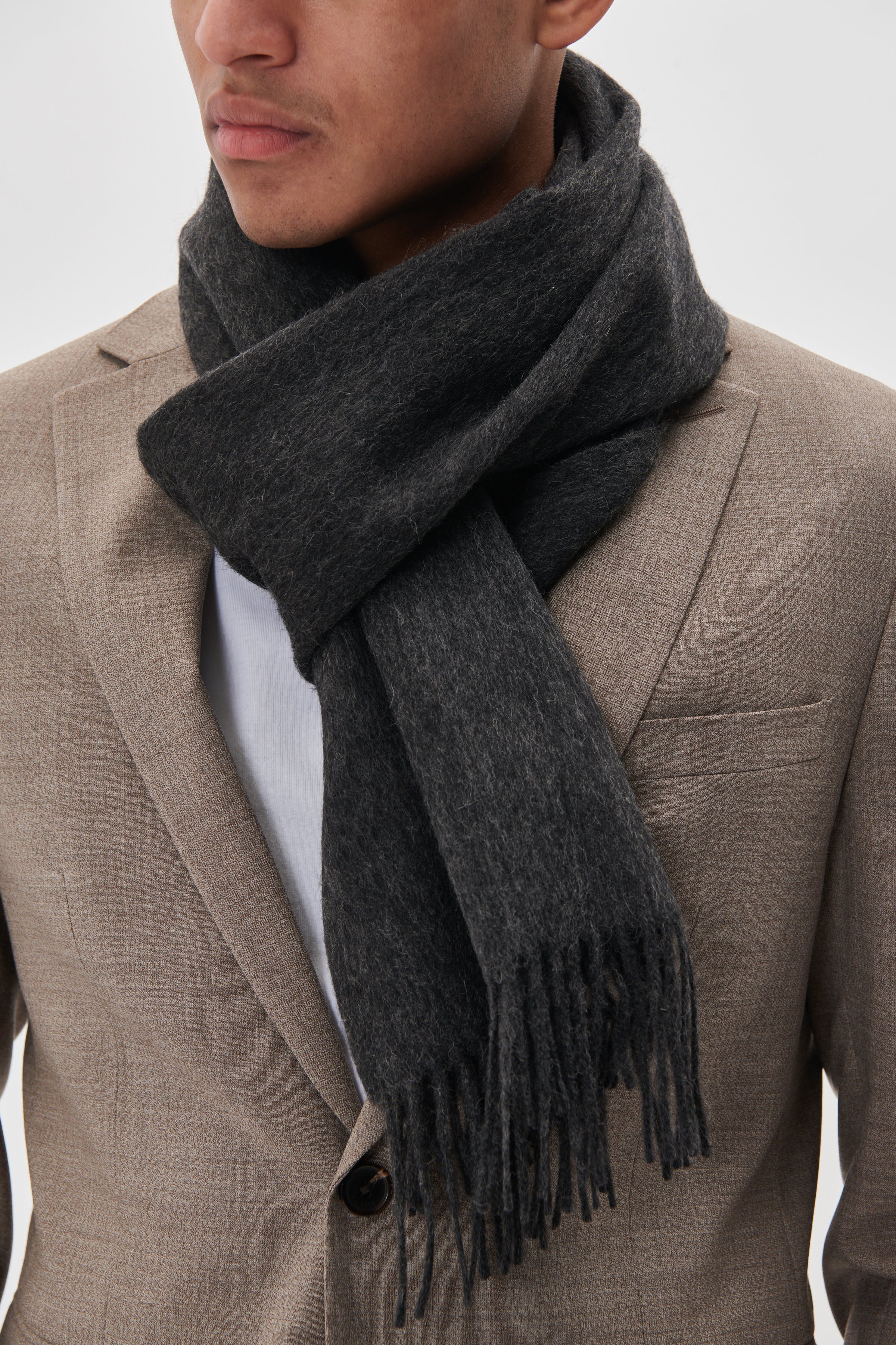 MAwolan Wollen Sjaal LOOKBOOK DETAIL 30204996-300270