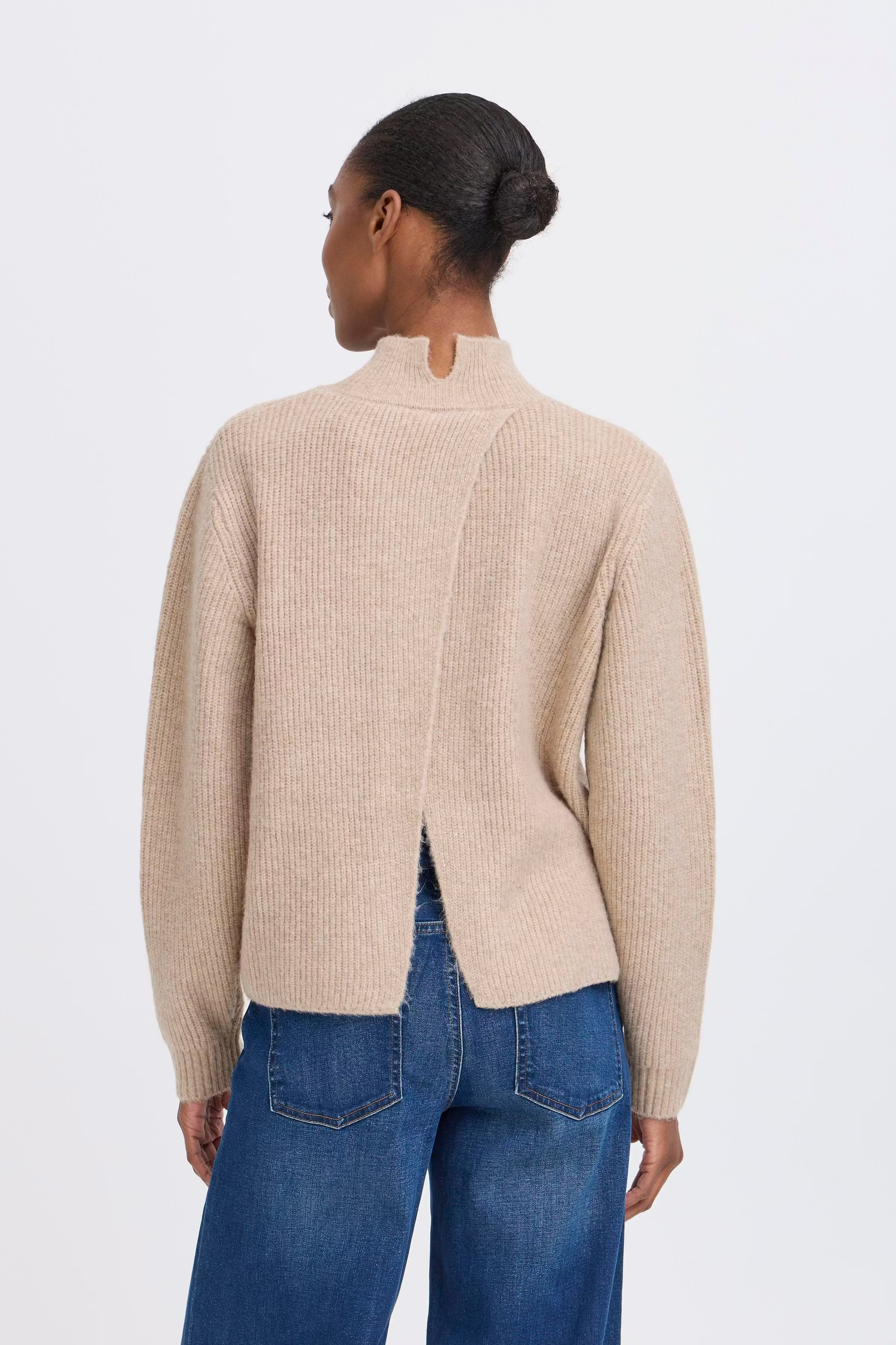 IHDUCIE Pullover LOOKBOOK BACK 20124039-1304011