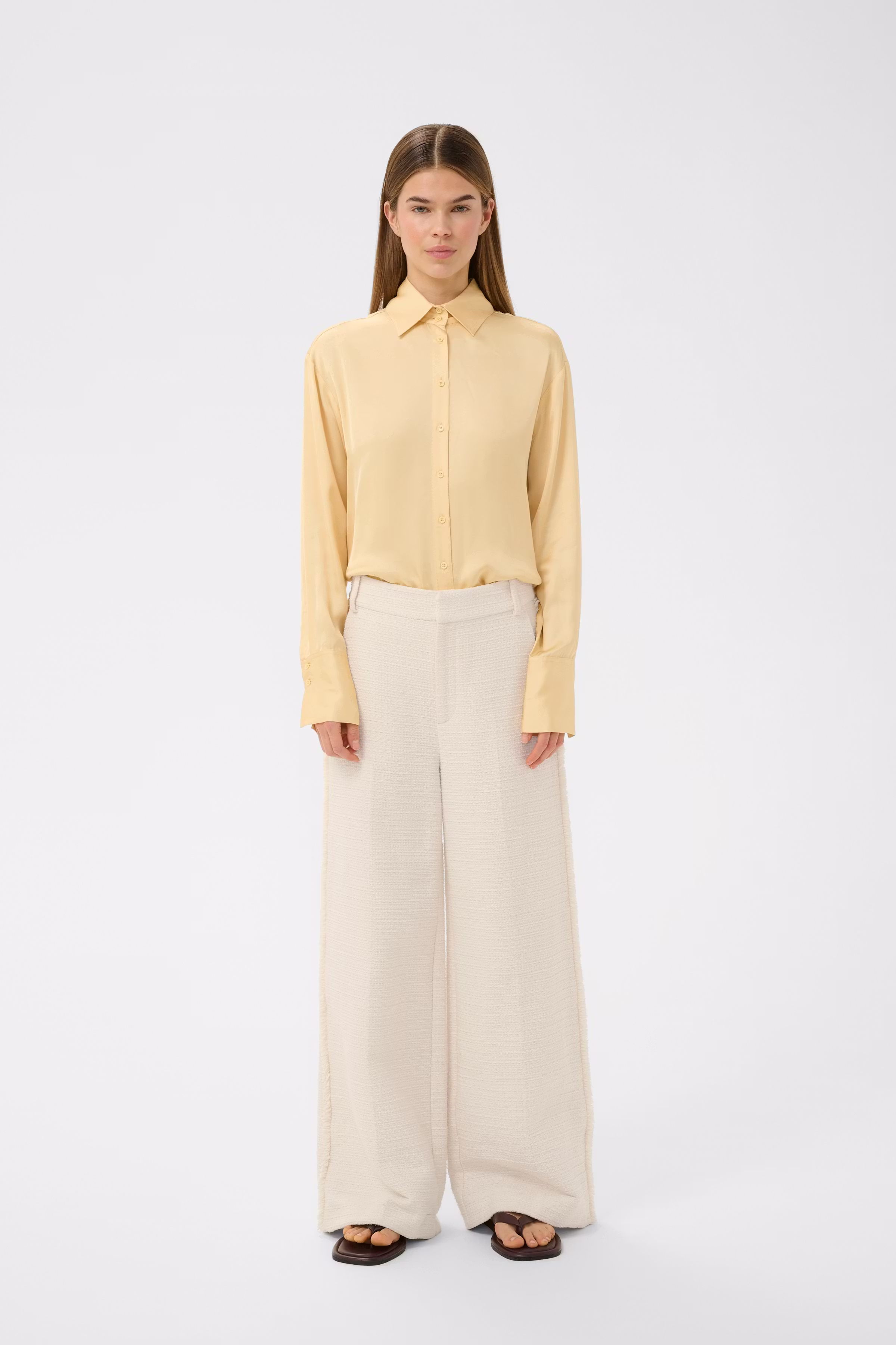 CHEYANNEIW Hose LOOKBOOK FRONT 30112391-110701