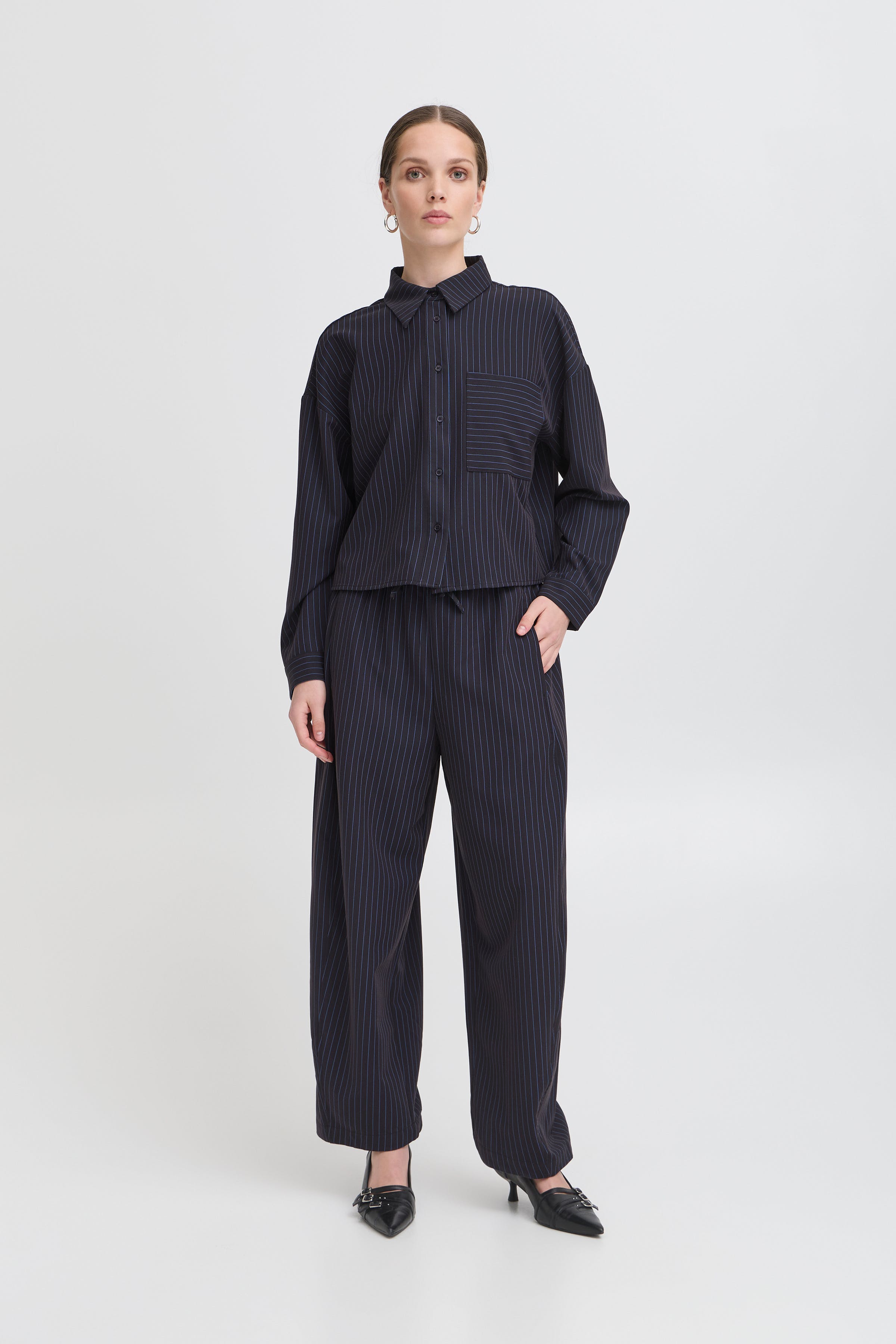 IXTRINE pants LOOKBOOK FRONT 20123490-194020