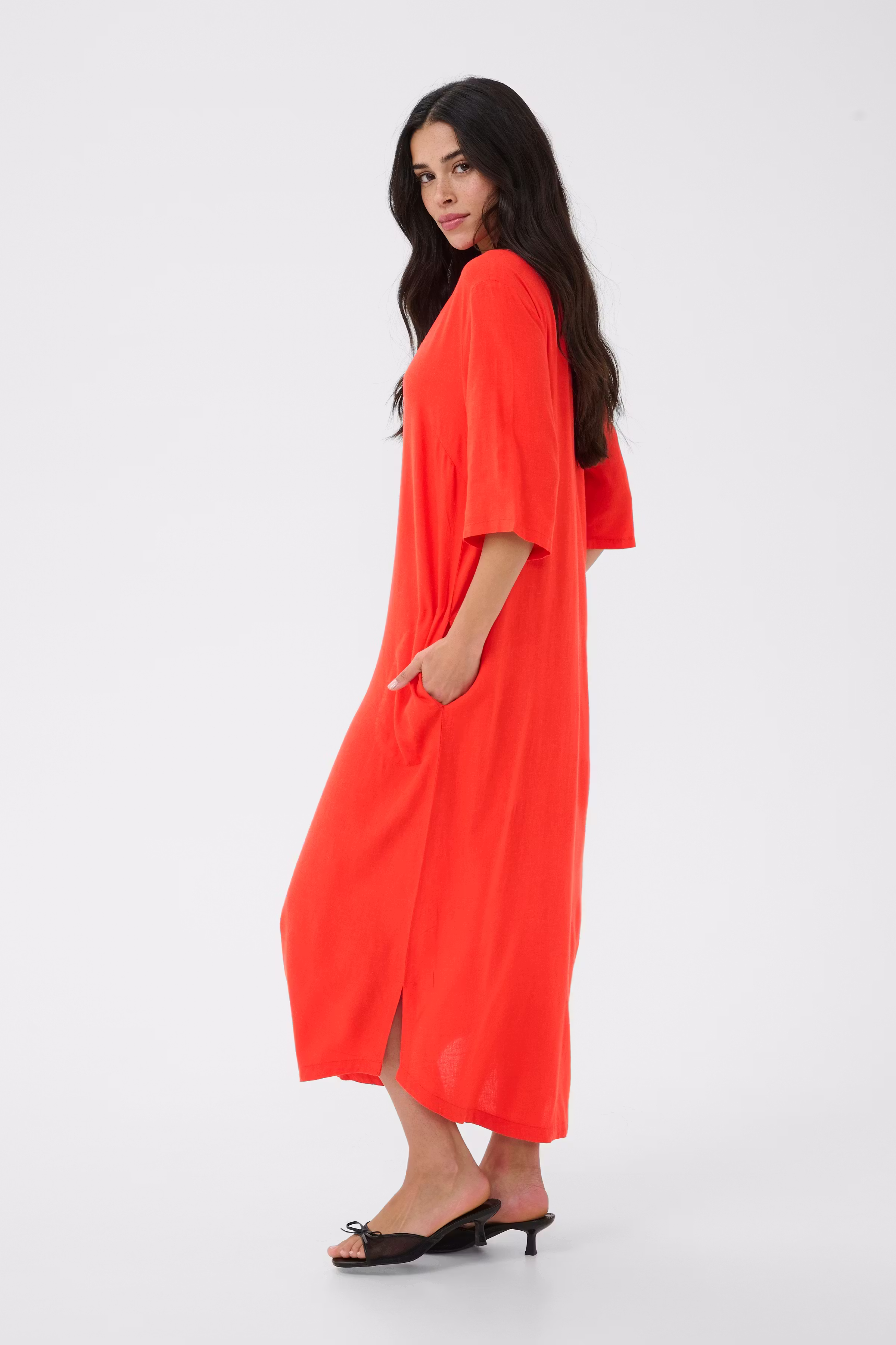 KAmilia Linen dress LOOKBOOK FRONT 10508312-171664