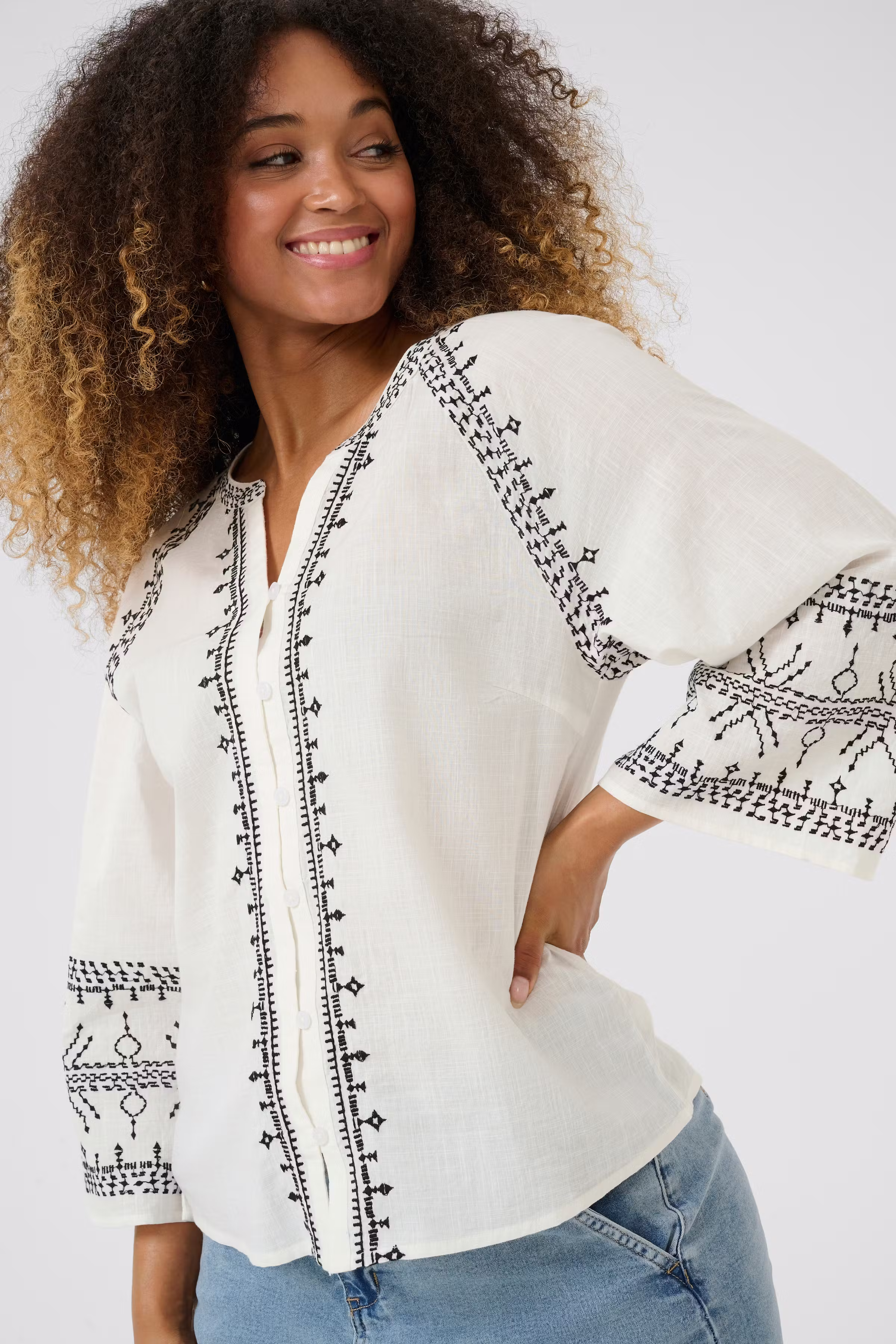 CRSara Hemd LOOKBOOK DETAIL 10613616-108202