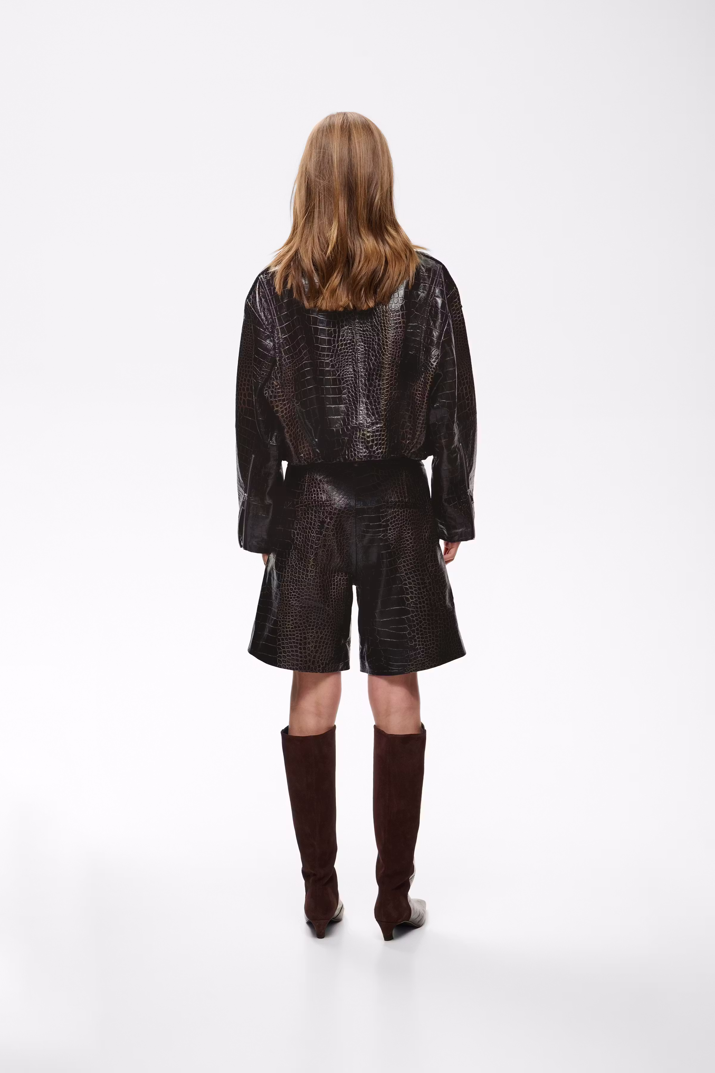 GZcesi Outerwear LOOKBOOK BACK 10911358-109602
