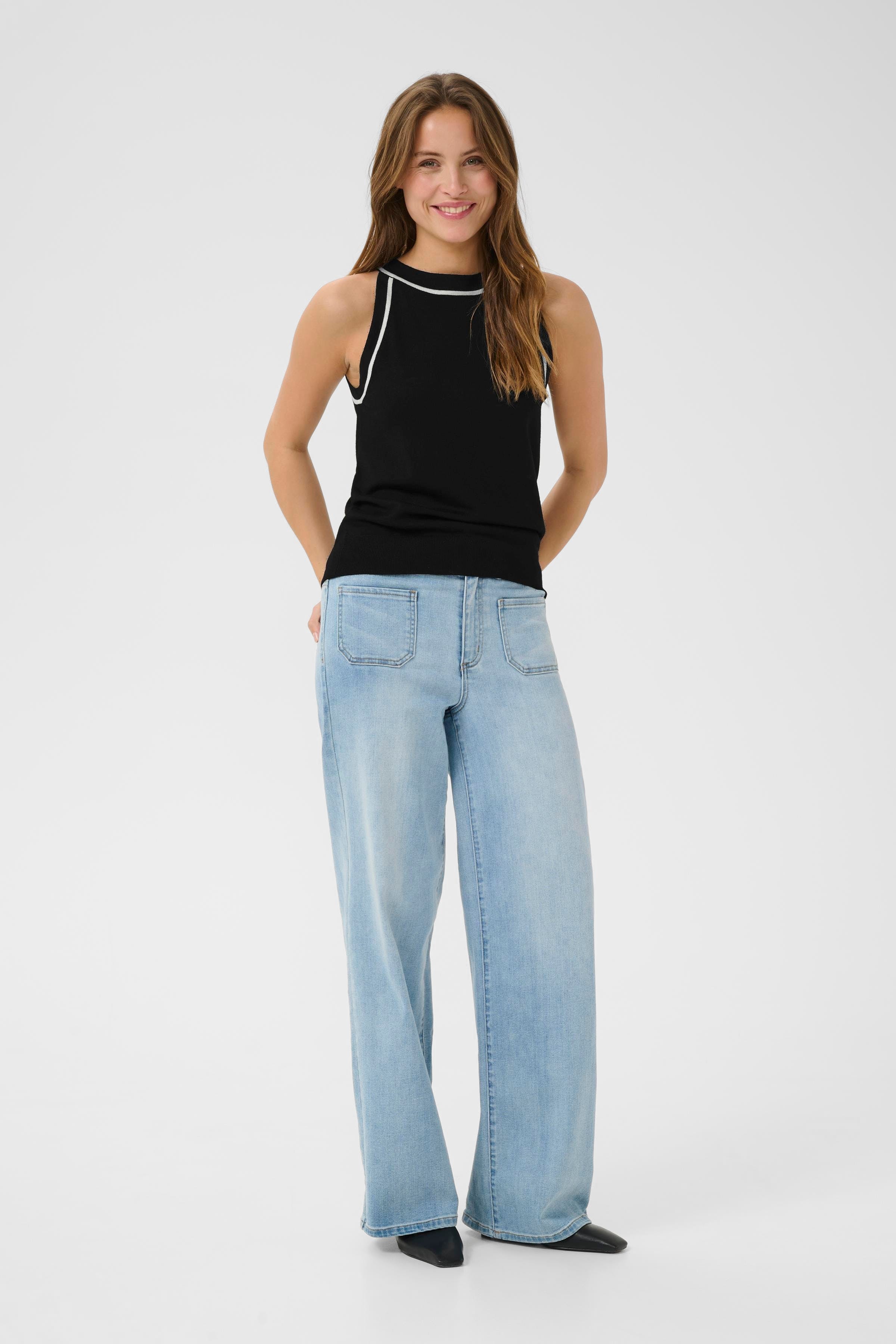 KAlizza Pullover LOOKBOOK FRONT 10510294-100121