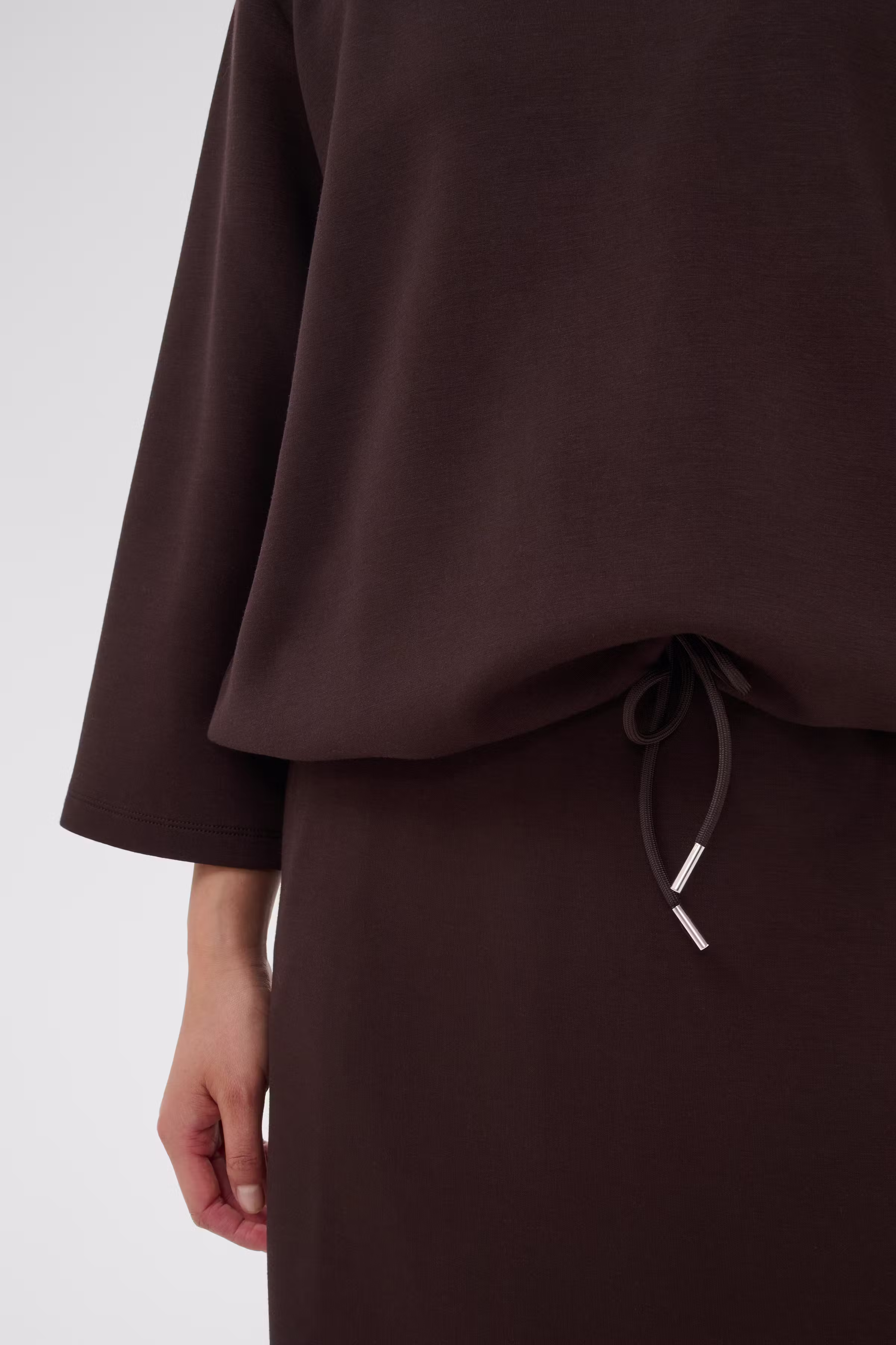 ChelseyPW Sweatshirt LOOKBOOK DETAIL 30310827-191106