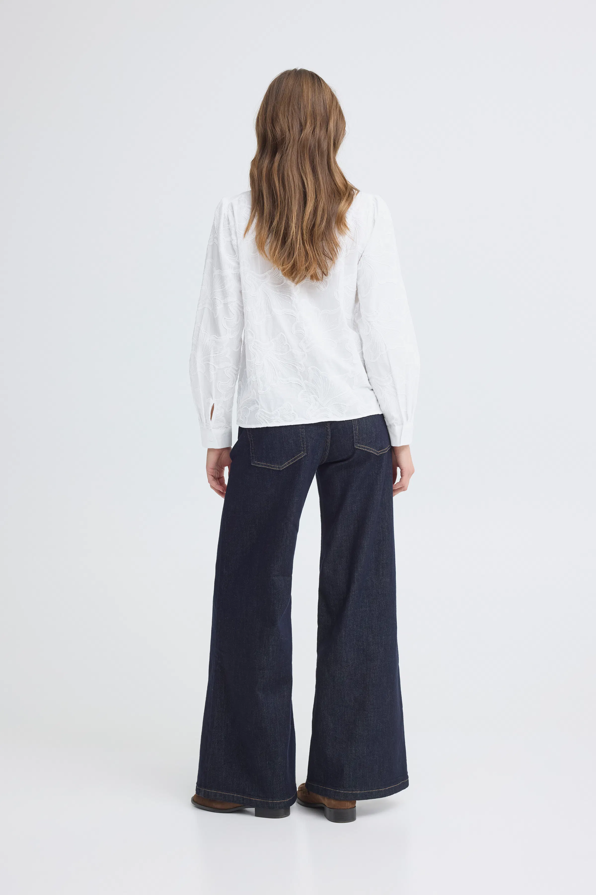 SBTHEA Bluse LOOKBOOK BACK 22101162-110105