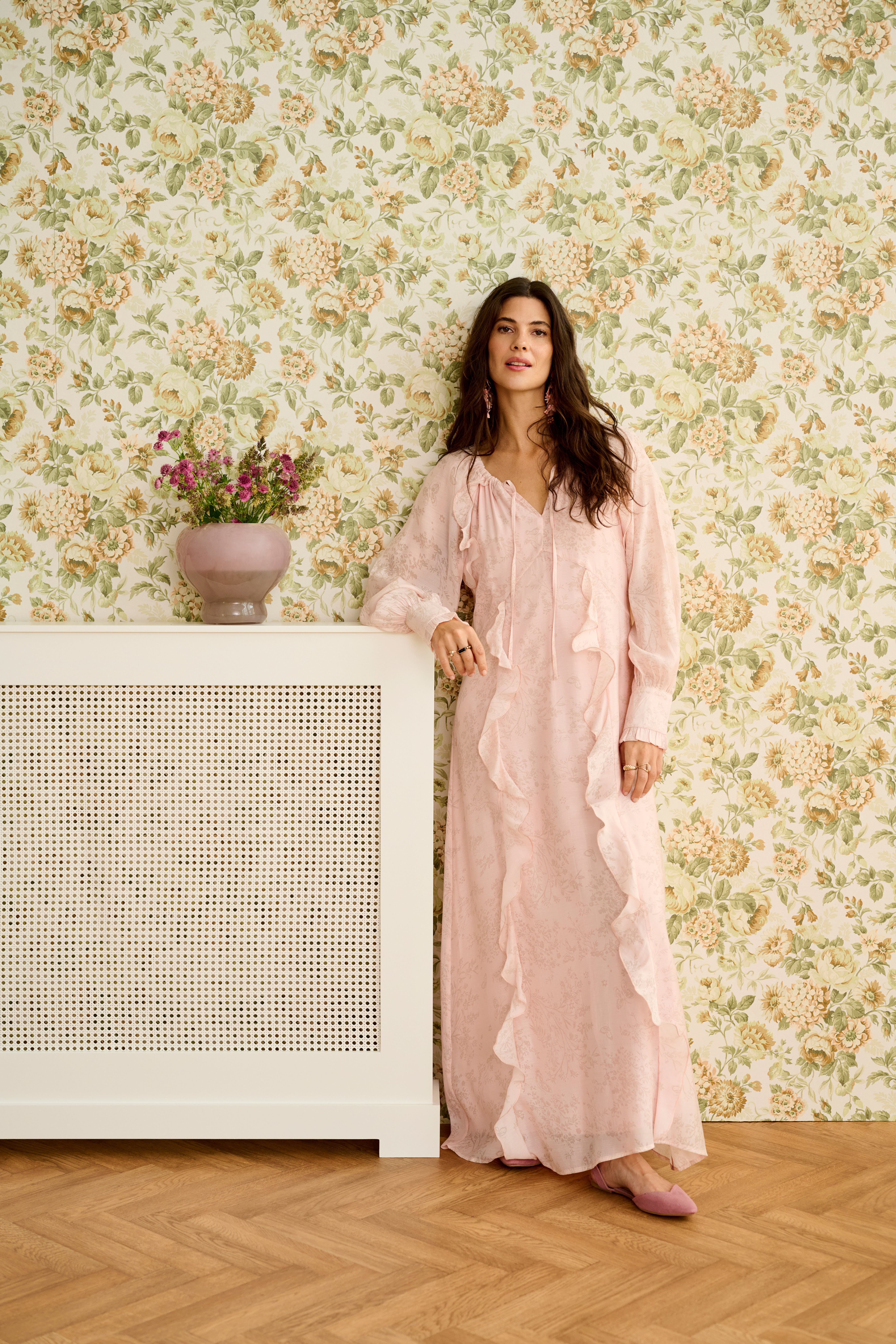 CRAmy Kjole LOCATION NONE 10614779-131504