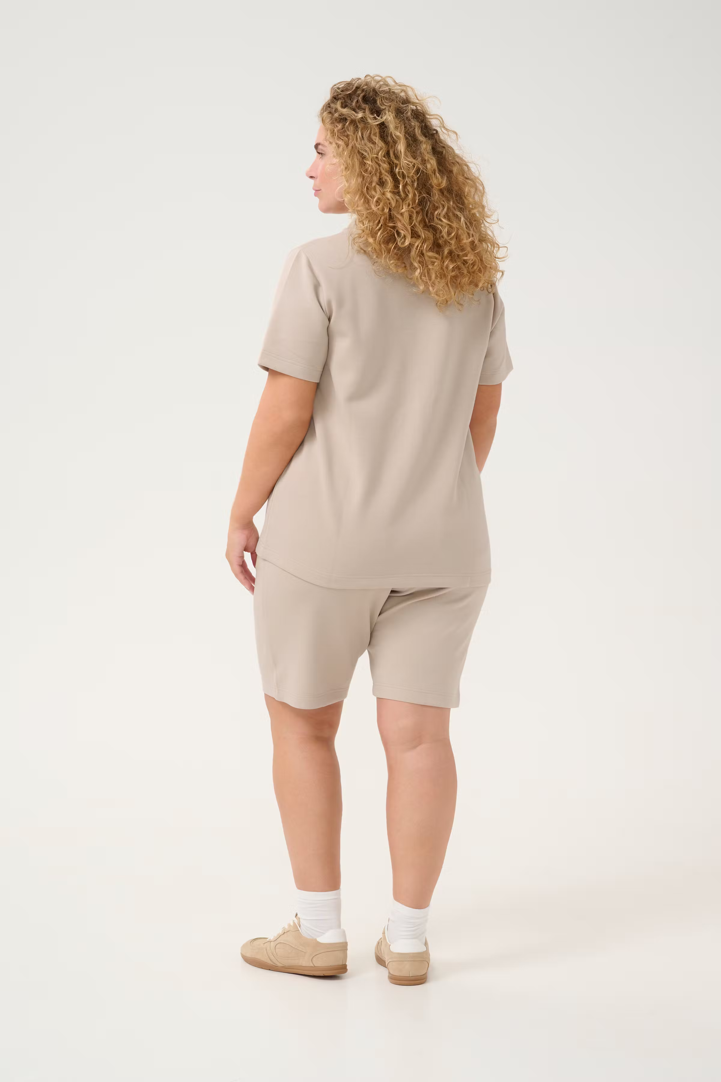 KCannita T-shirt LOOKBOOK BACK 10583278-151305