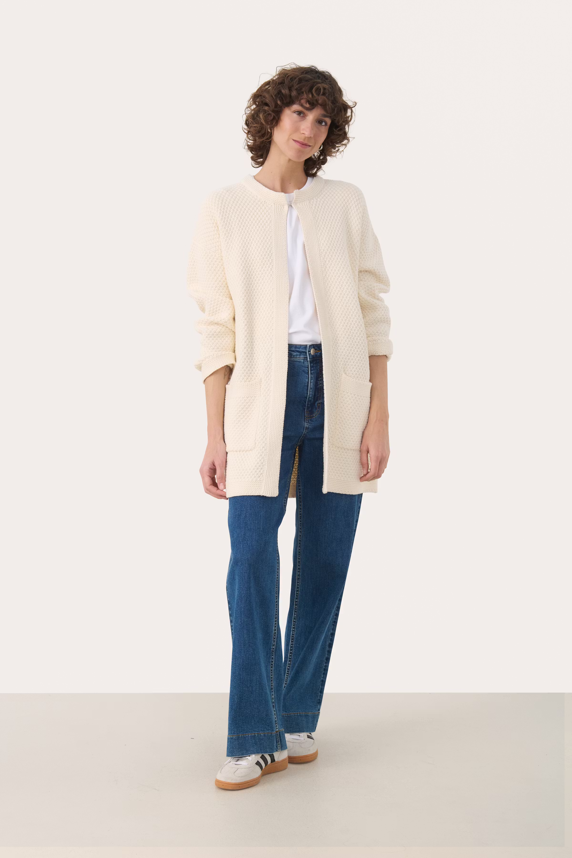 NiyaPW Cardigan LOOKBOOK FRONT 30309858-120304