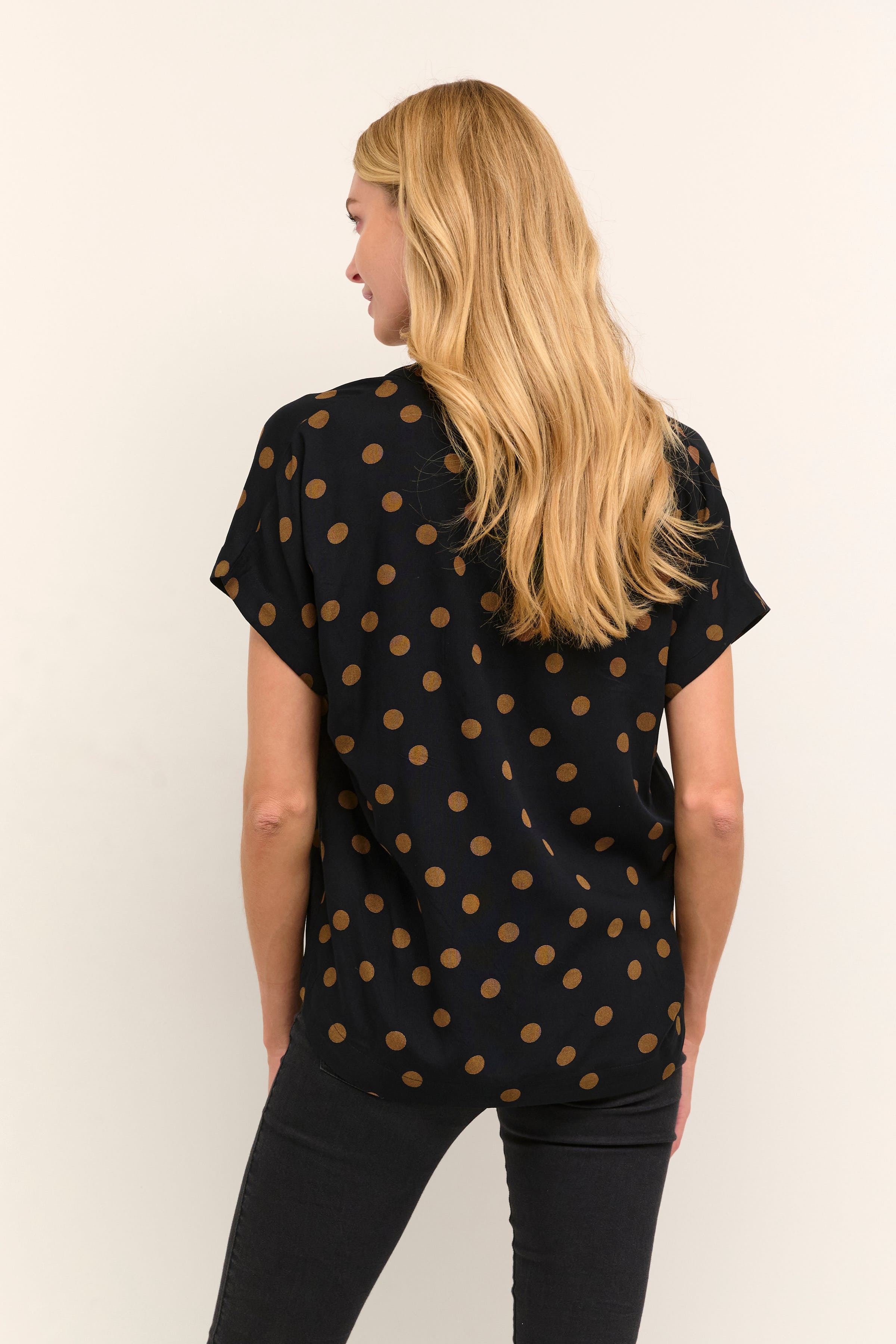 KAano Bluse LOOKBOOK BACK 10506568-100535