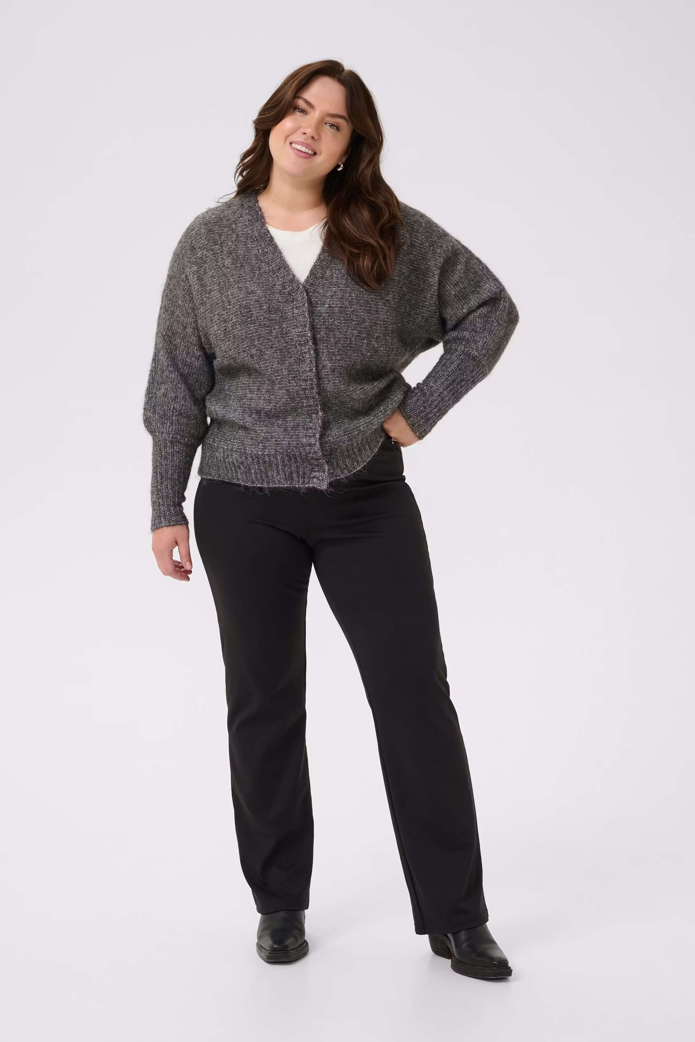 KCluma Cardigan LOOKBOOK FRONT 10583818-100125