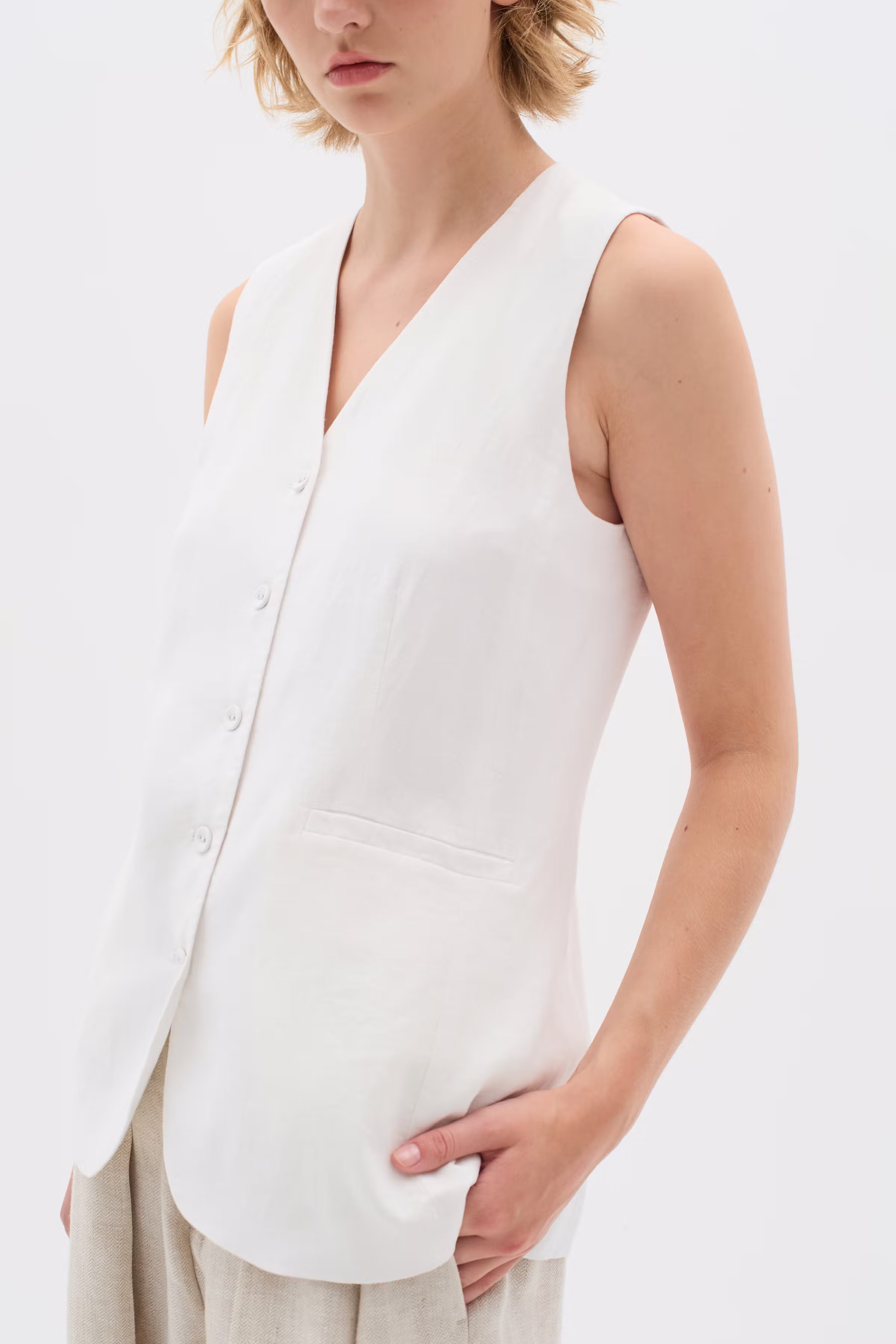 FaridaIW Linne Väst LOOKBOOK DETAIL 30110439-300001