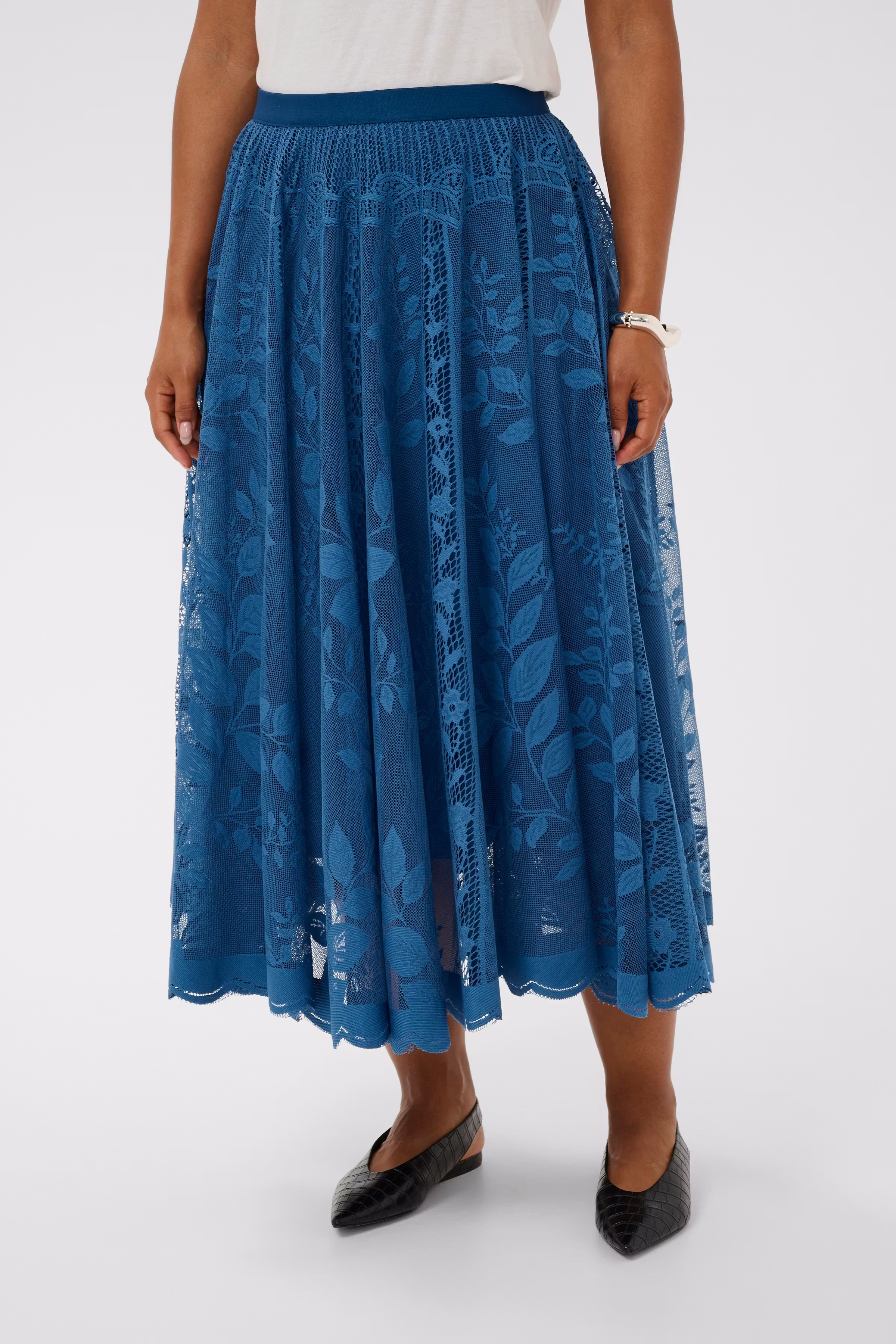 CRLuanna Skirt LOOKBOOK FRONT 10613856-194118