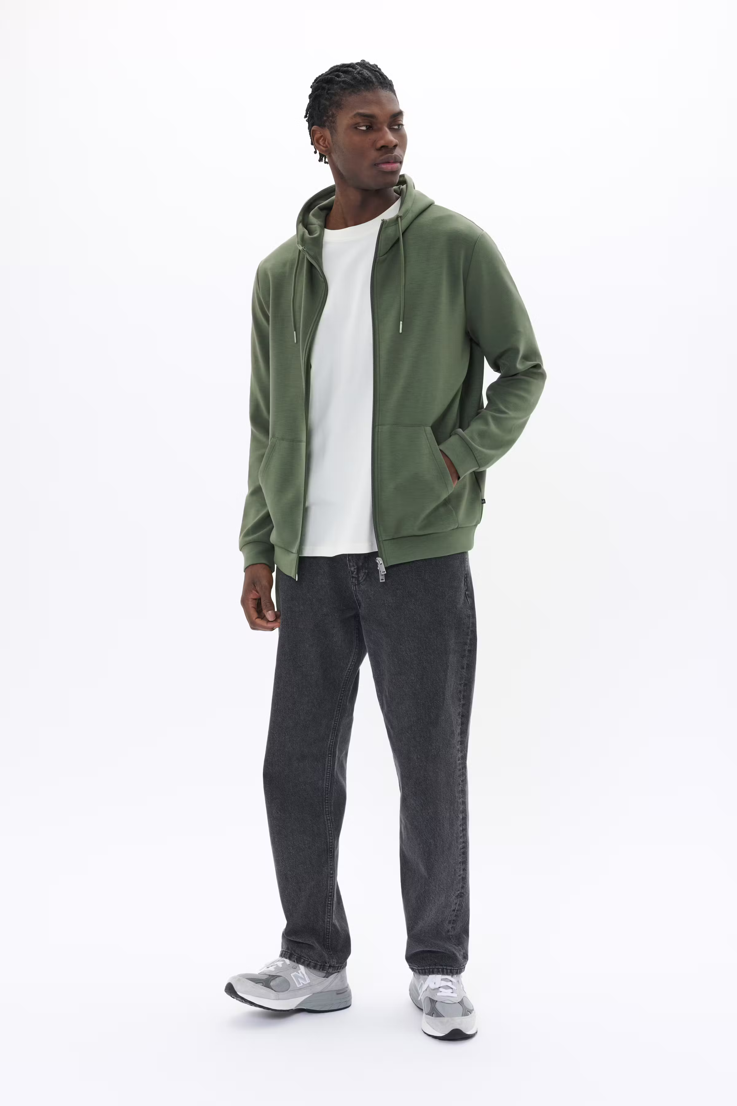 MAtheo Sweatshirt LOOKBOOK FRONT 30208507-190309