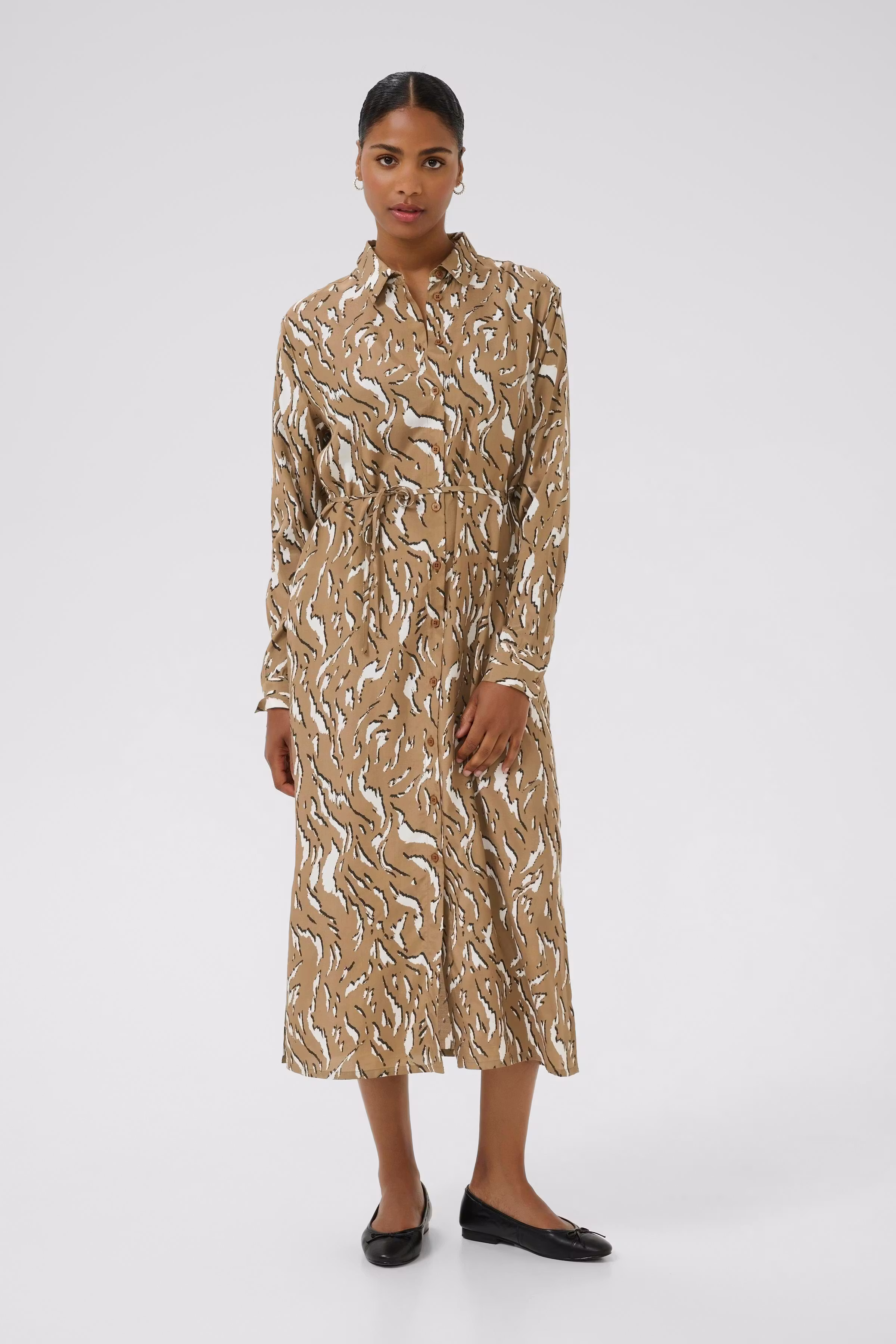 KAmille Dress LOOKBOOK FRONT 10510518-108184