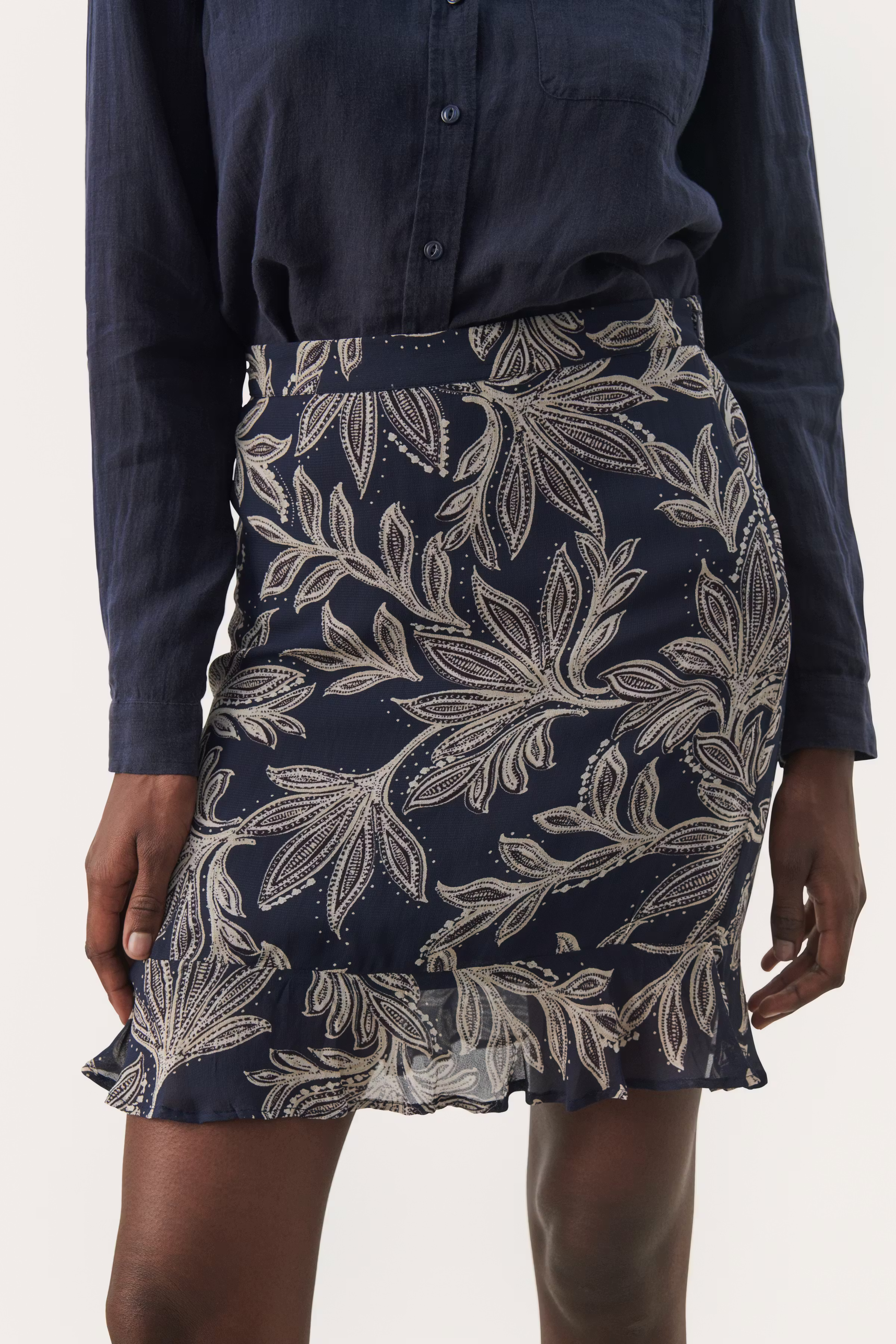 GeraldinePW Skirt LOOKBOOK DETAIL 30308604-302956