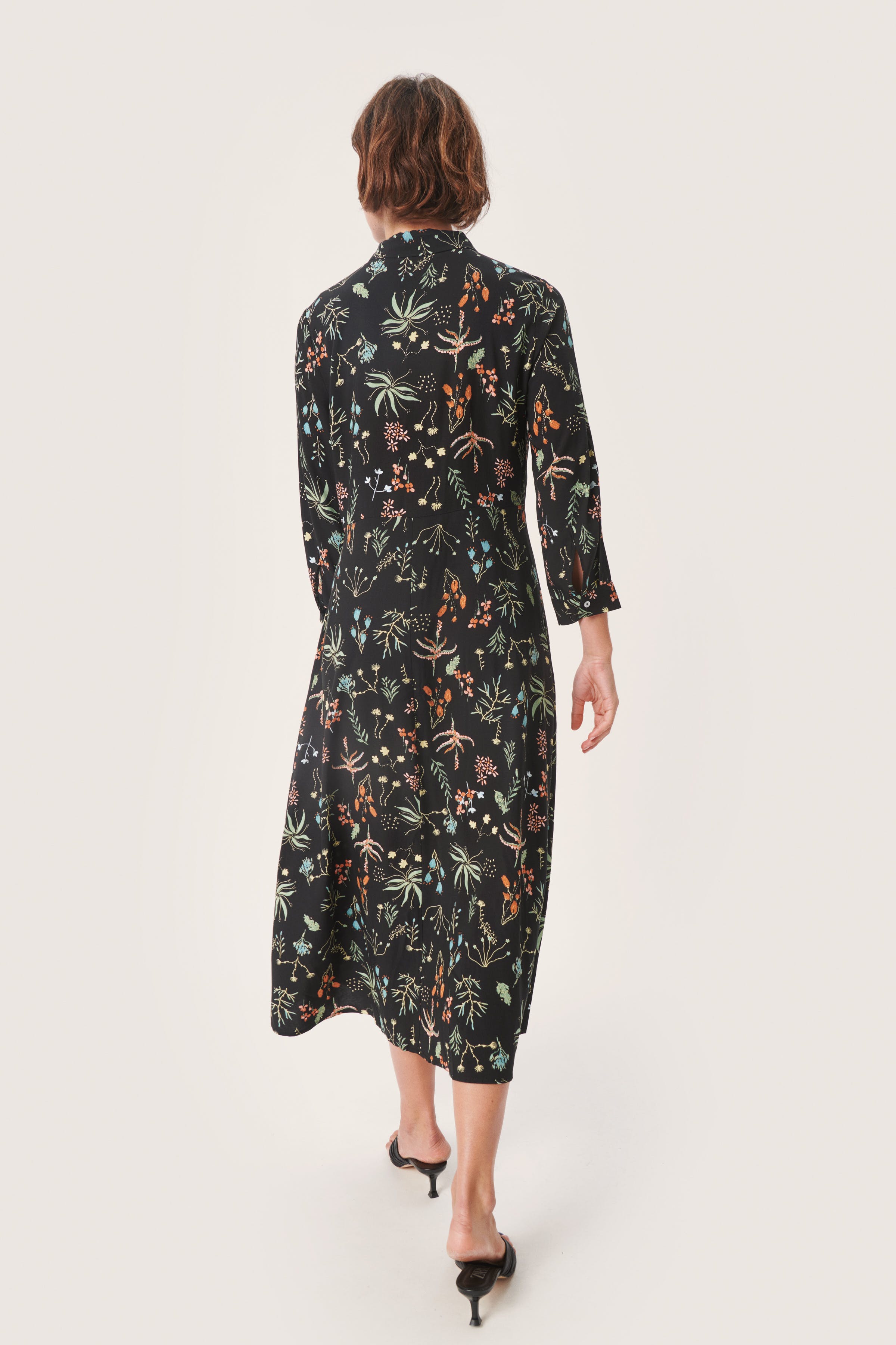 SLVioletta Kjole LOOKBOOK BACK 30406023-301925