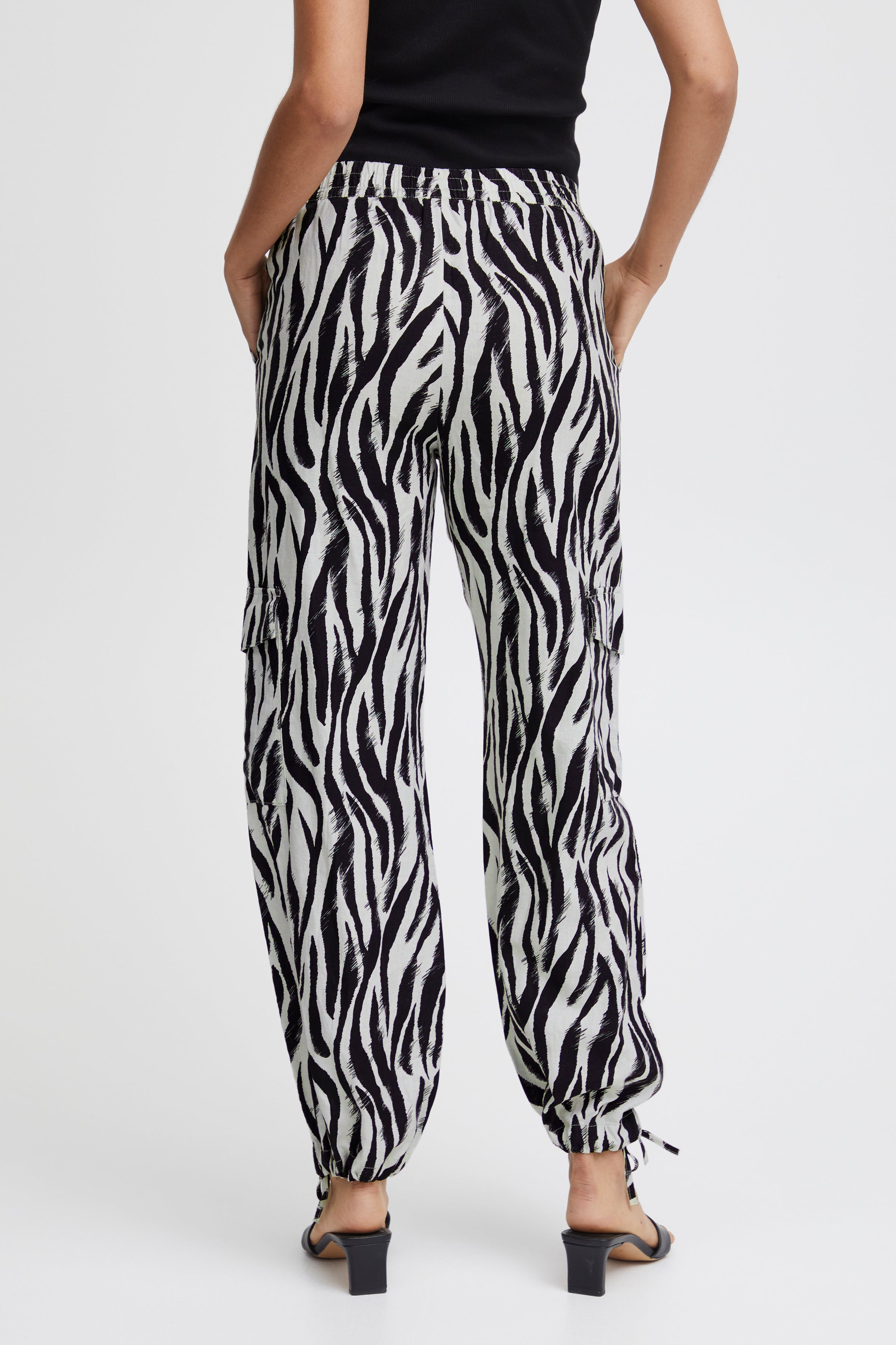 BYFALAKKA Byxor LOOKBOOK BACK 20814564-202912