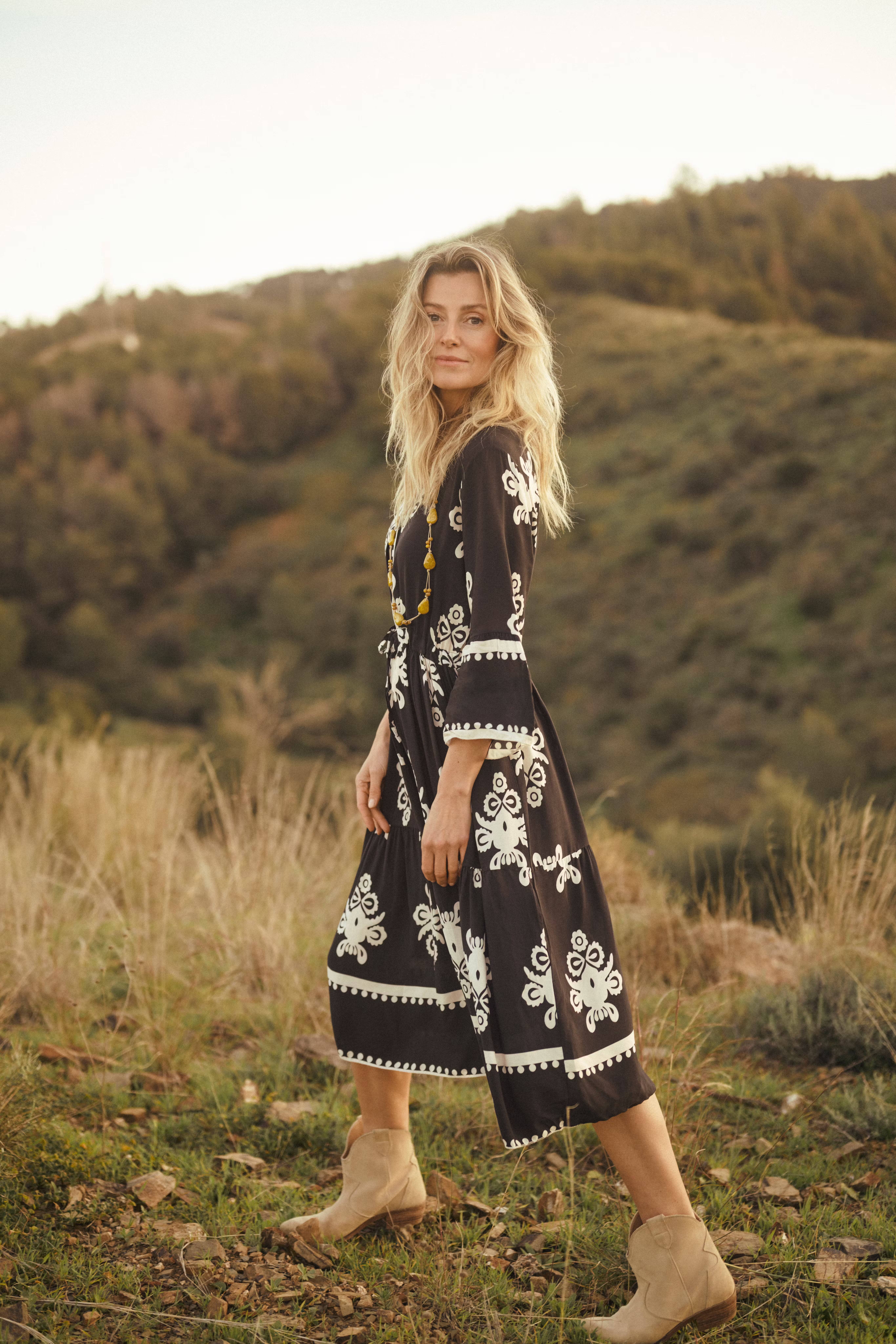 CRKoren Dress LOCATION NONE 10613123-106785