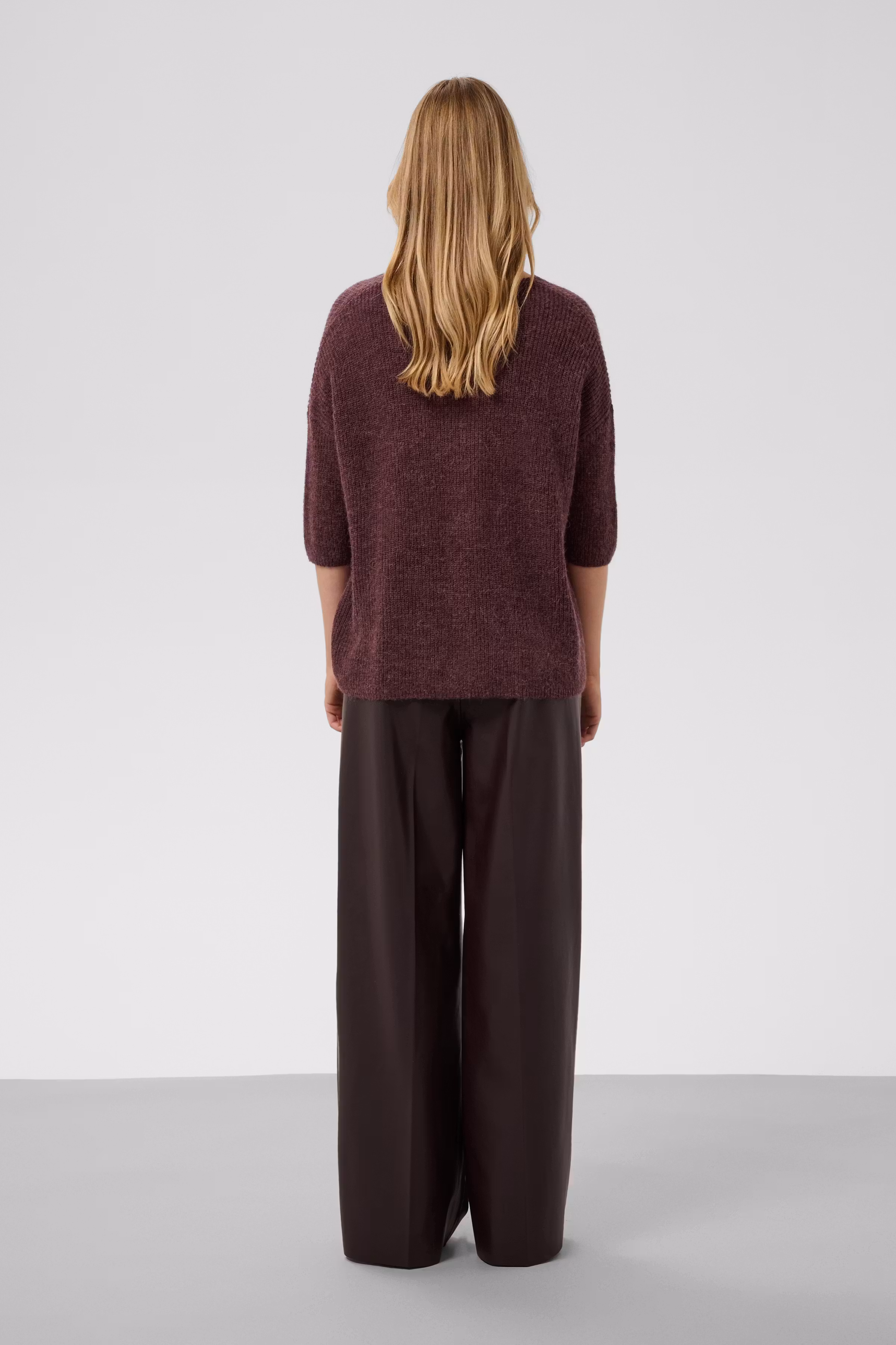 Tuesday Pullover LOOKBOOK BACK 30400427-191620