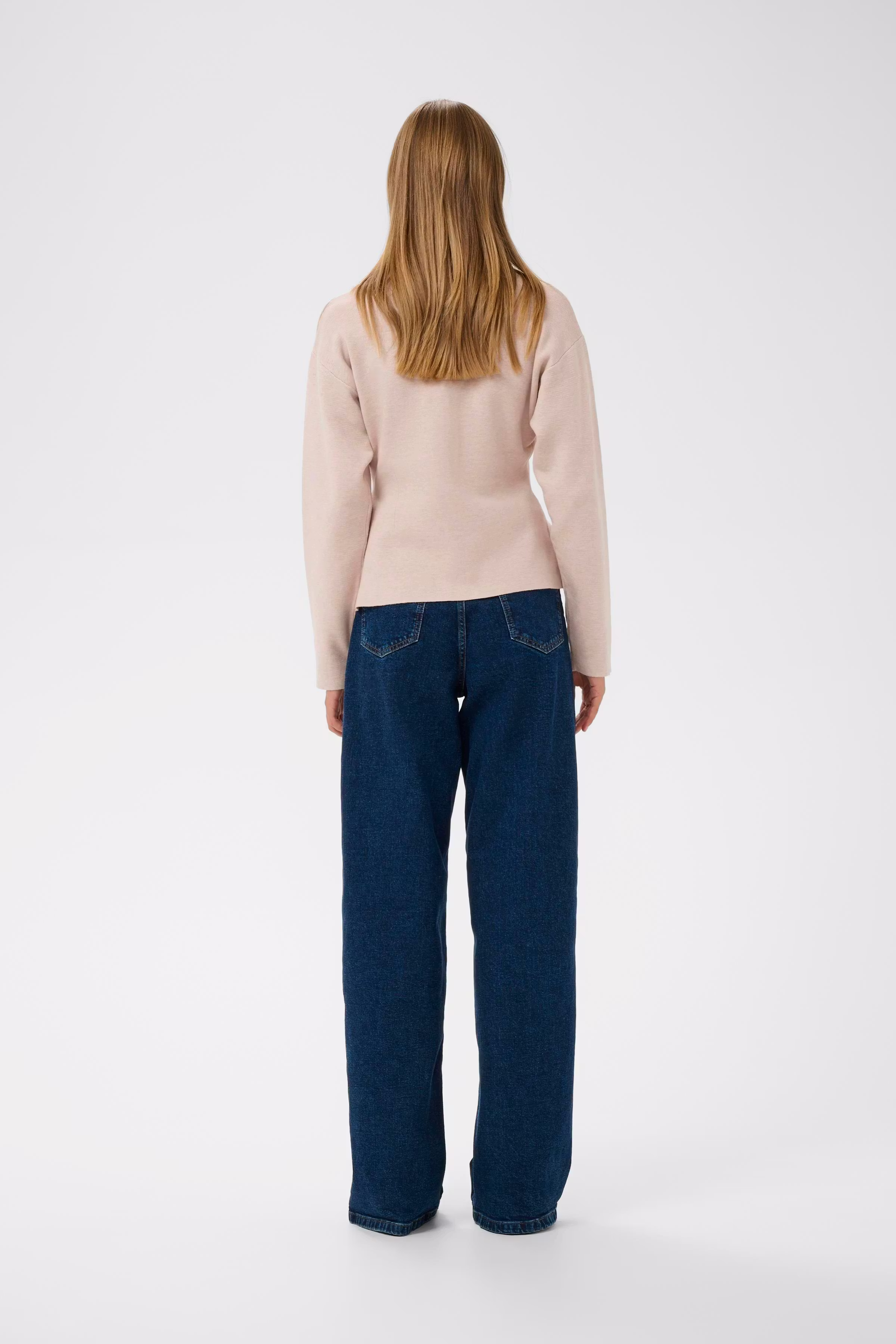 YenahIW Fitted Cardigan LOOKBOOK BACK 30111125-1304031