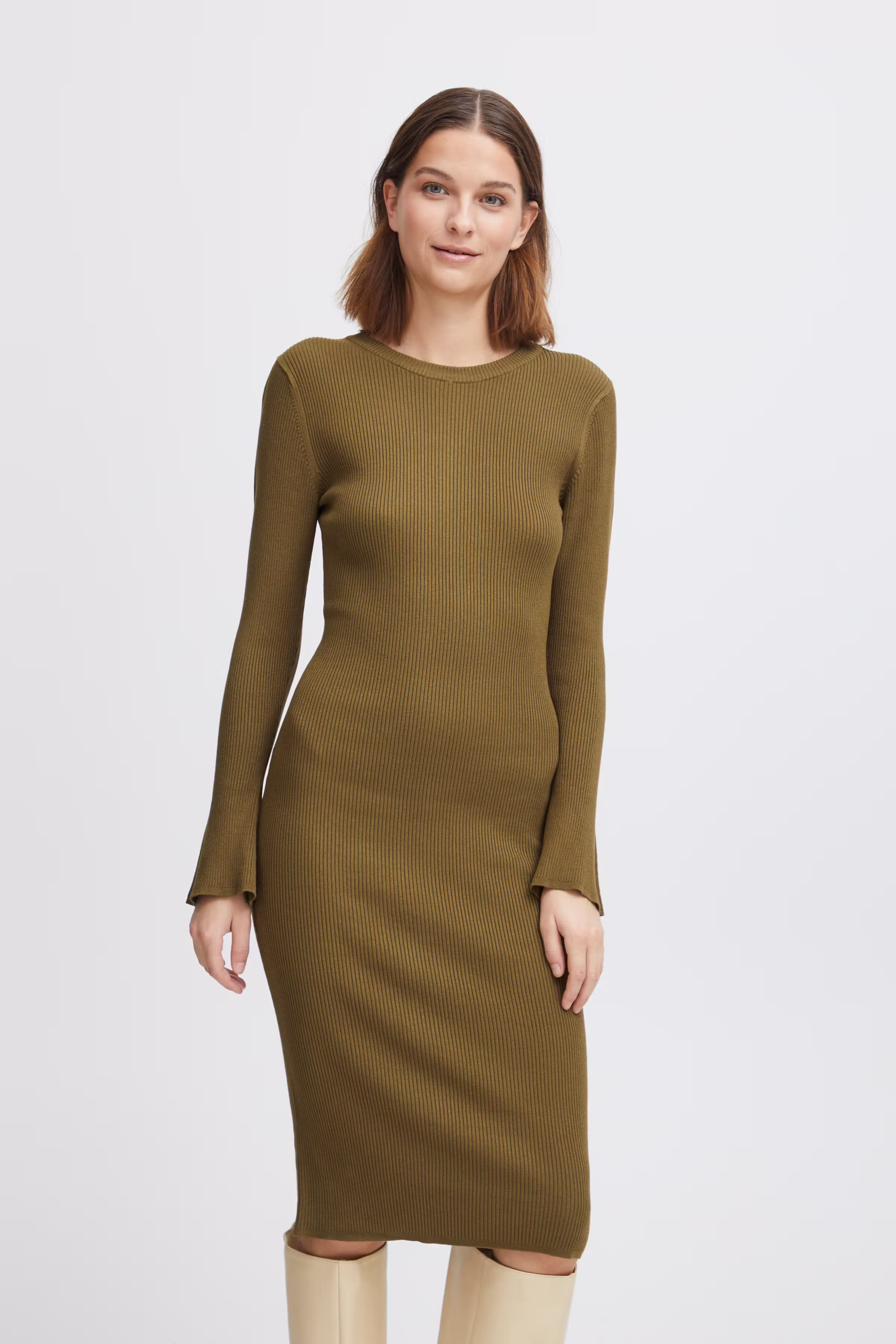 BYMMORLA Kjole LOOKBOOK FRONT 20815308-190622