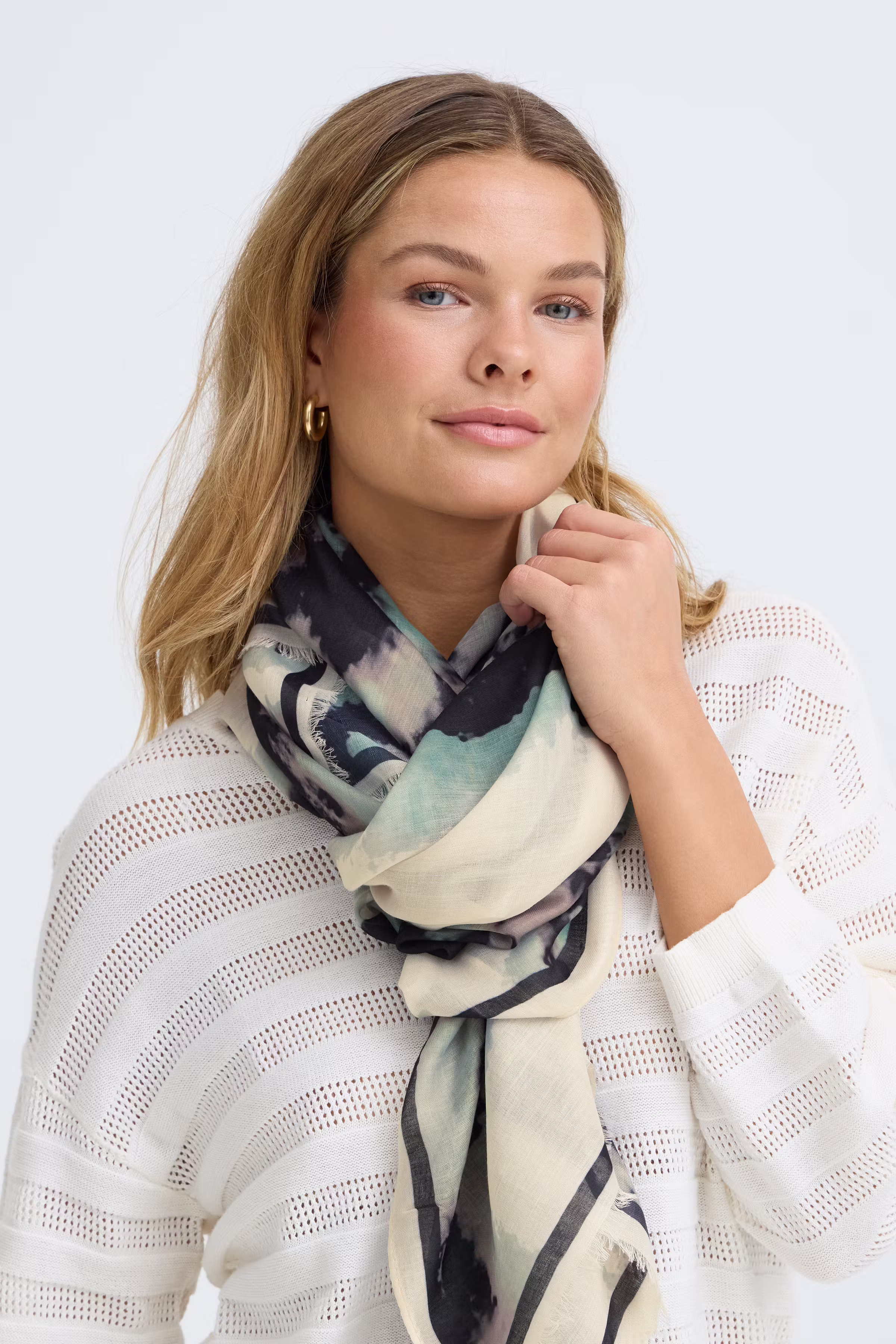 FRSANNI Tørklæde LOOKBOOK DETAIL 20617647-900006116