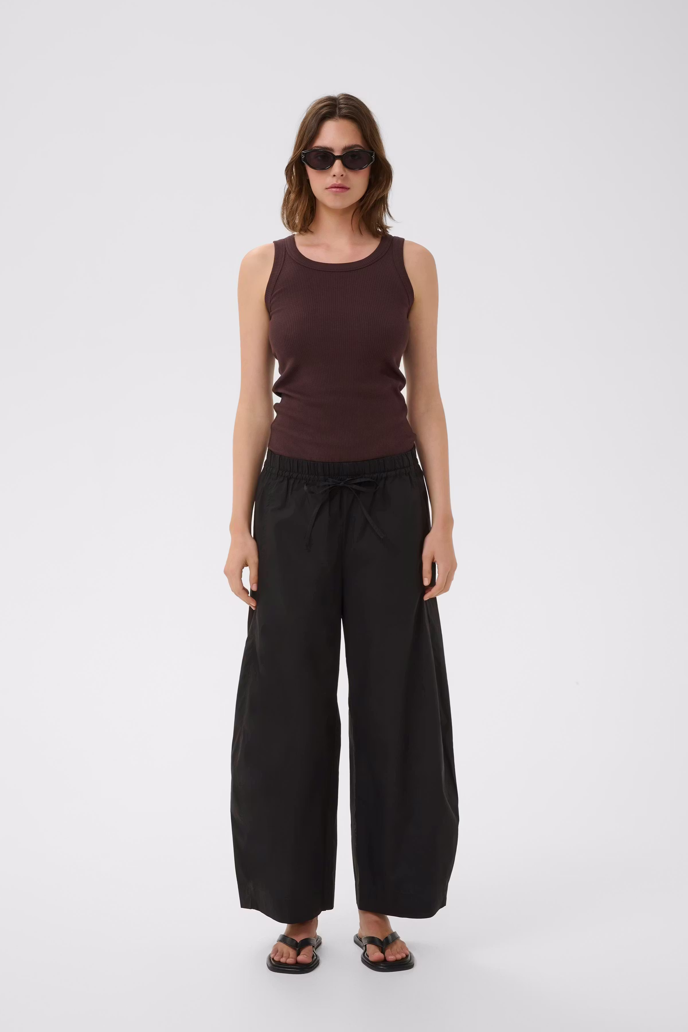 RAVENIW Hose LOOKBOOK FRONT 30112504-194008