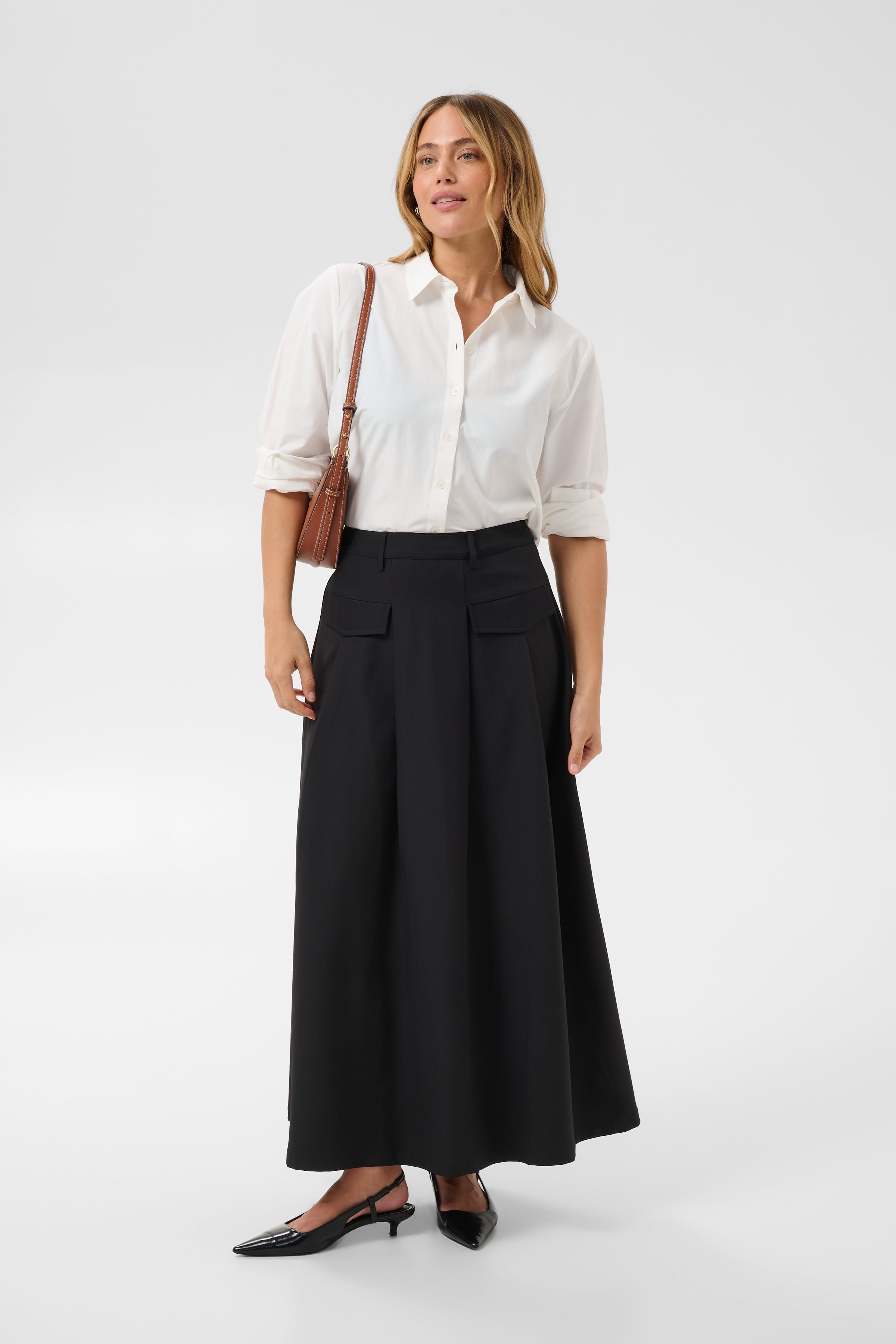 KAruna Skjørt LOOKBOOK FRONT 10512760-100121